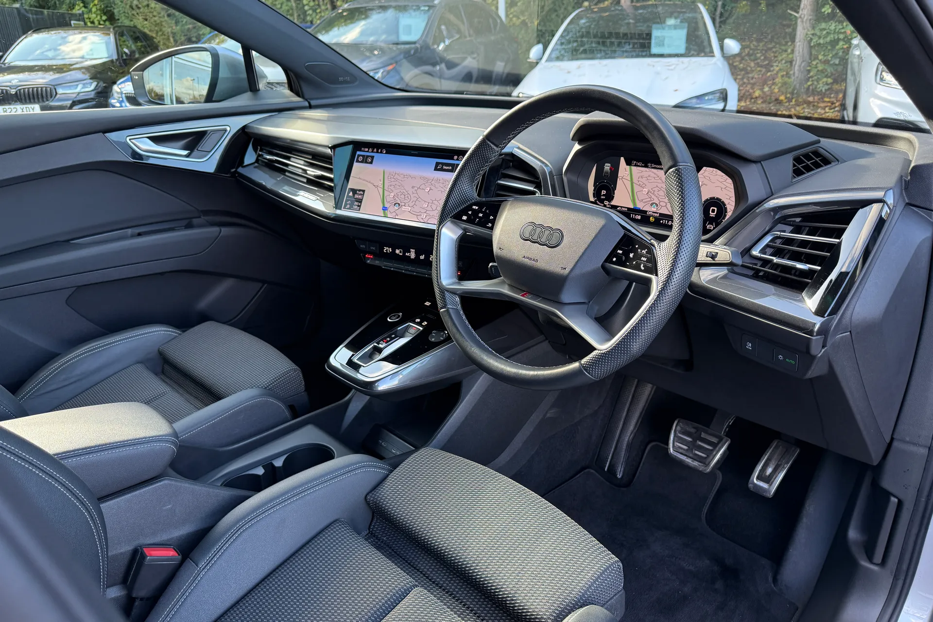 Audi Q4 thumbnail image number 26