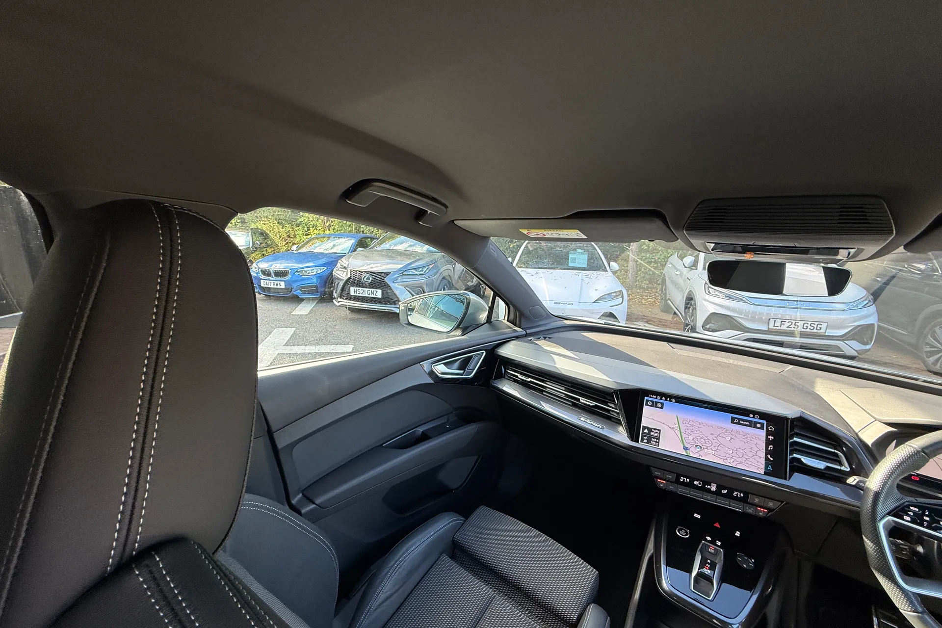 Audi Q4 thumbnail image number 37