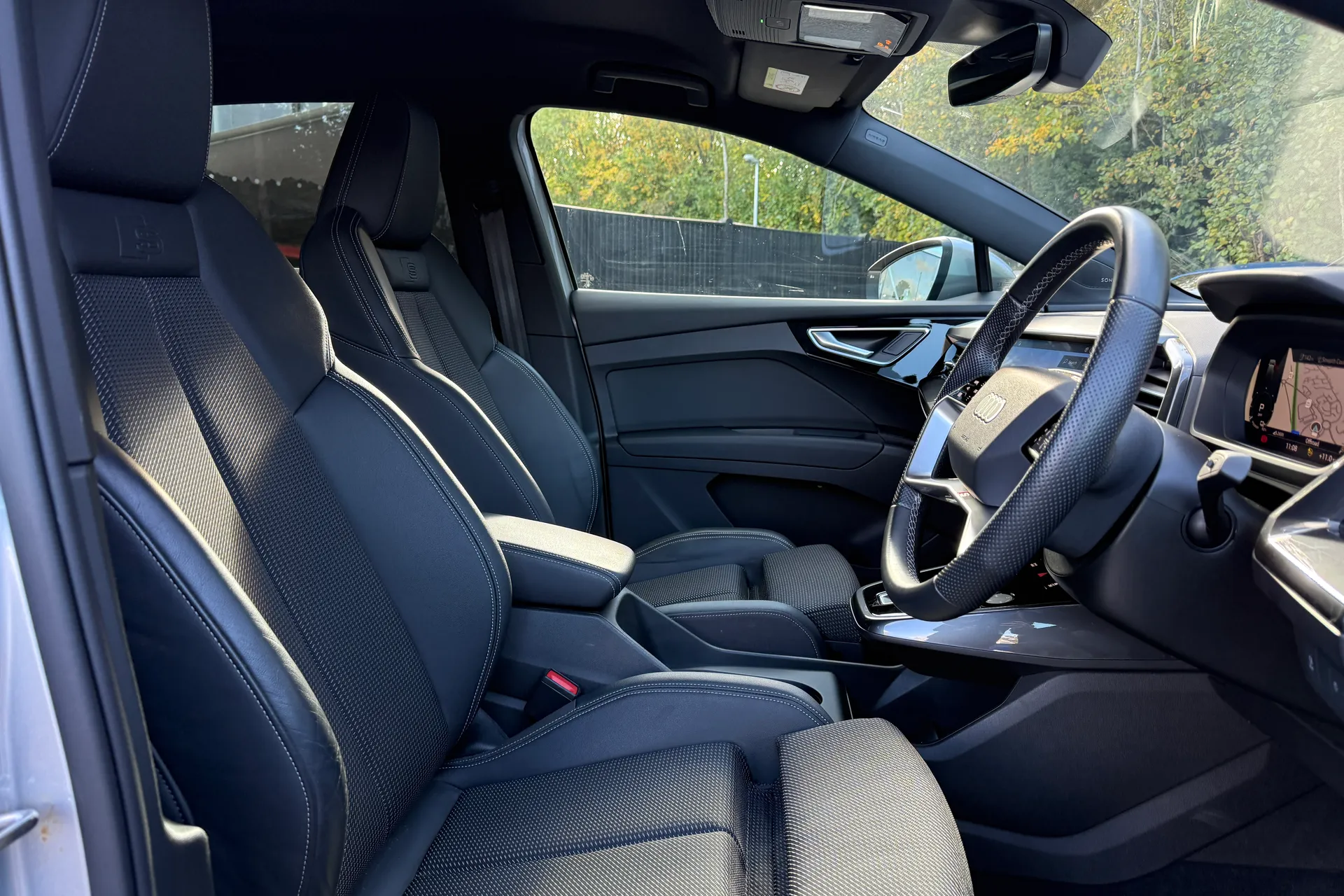 Audi Q4 thumbnail image number 27