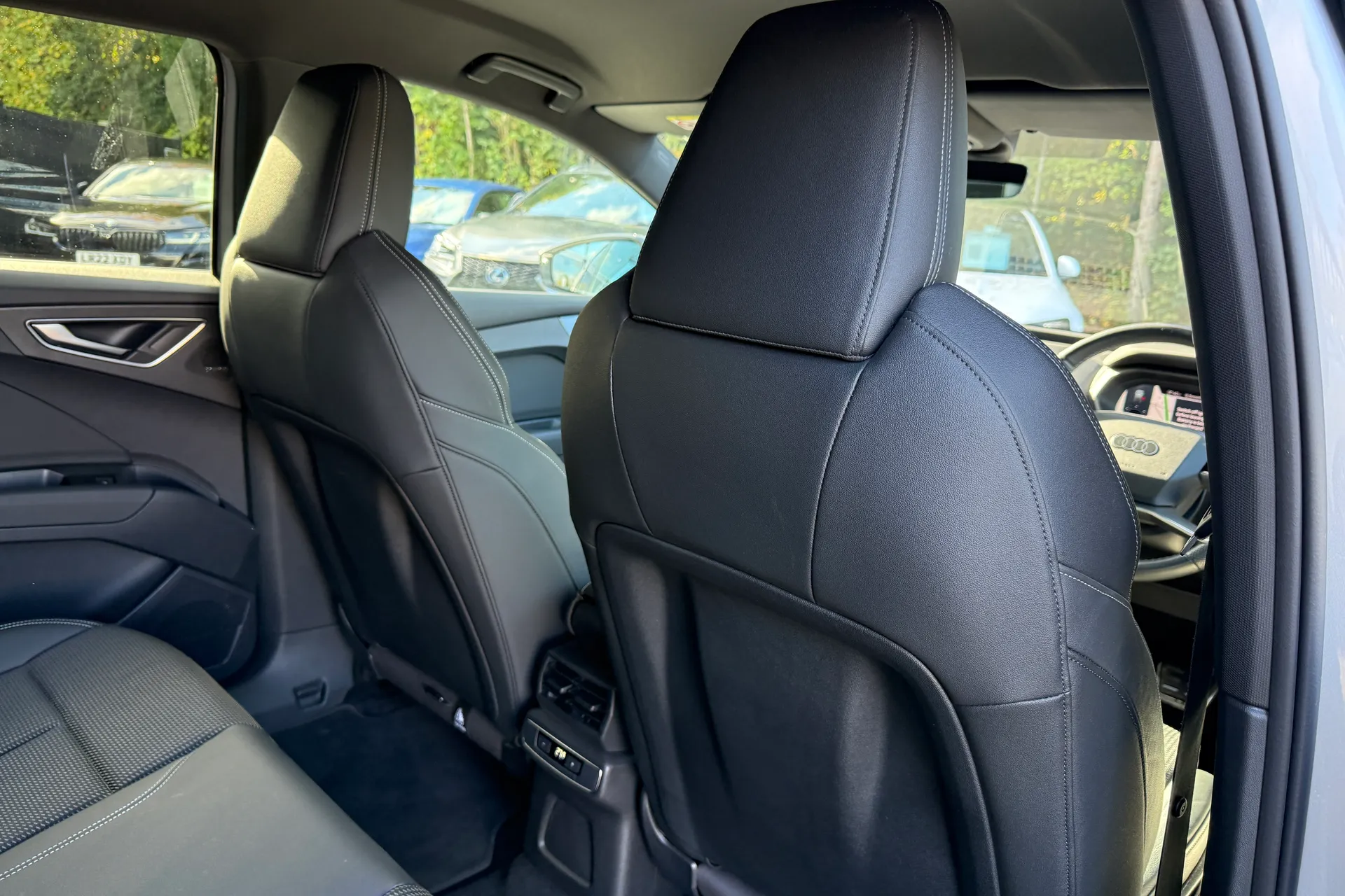 Audi Q4 thumbnail image number 34