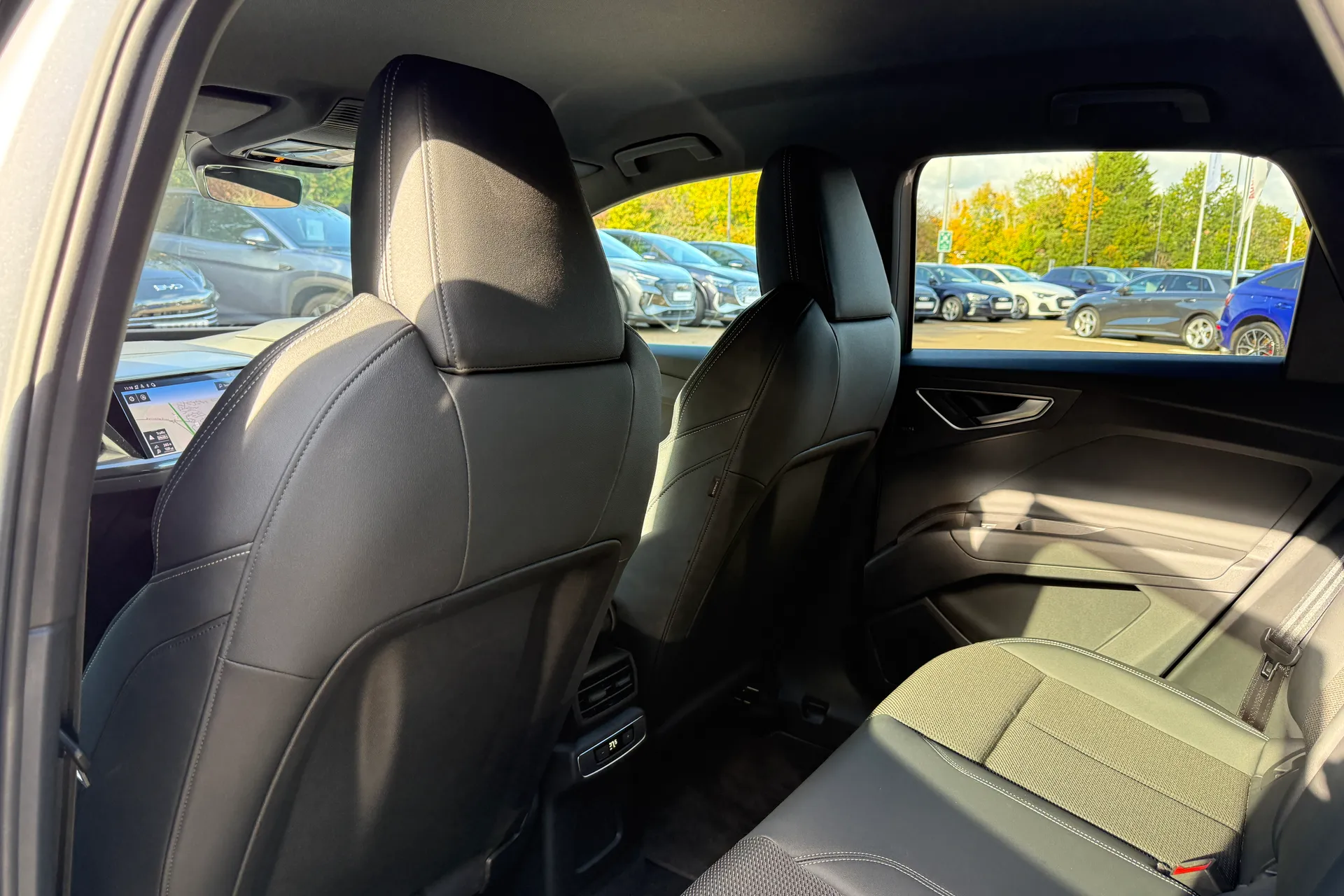 Audi Q4 thumbnail image number 53