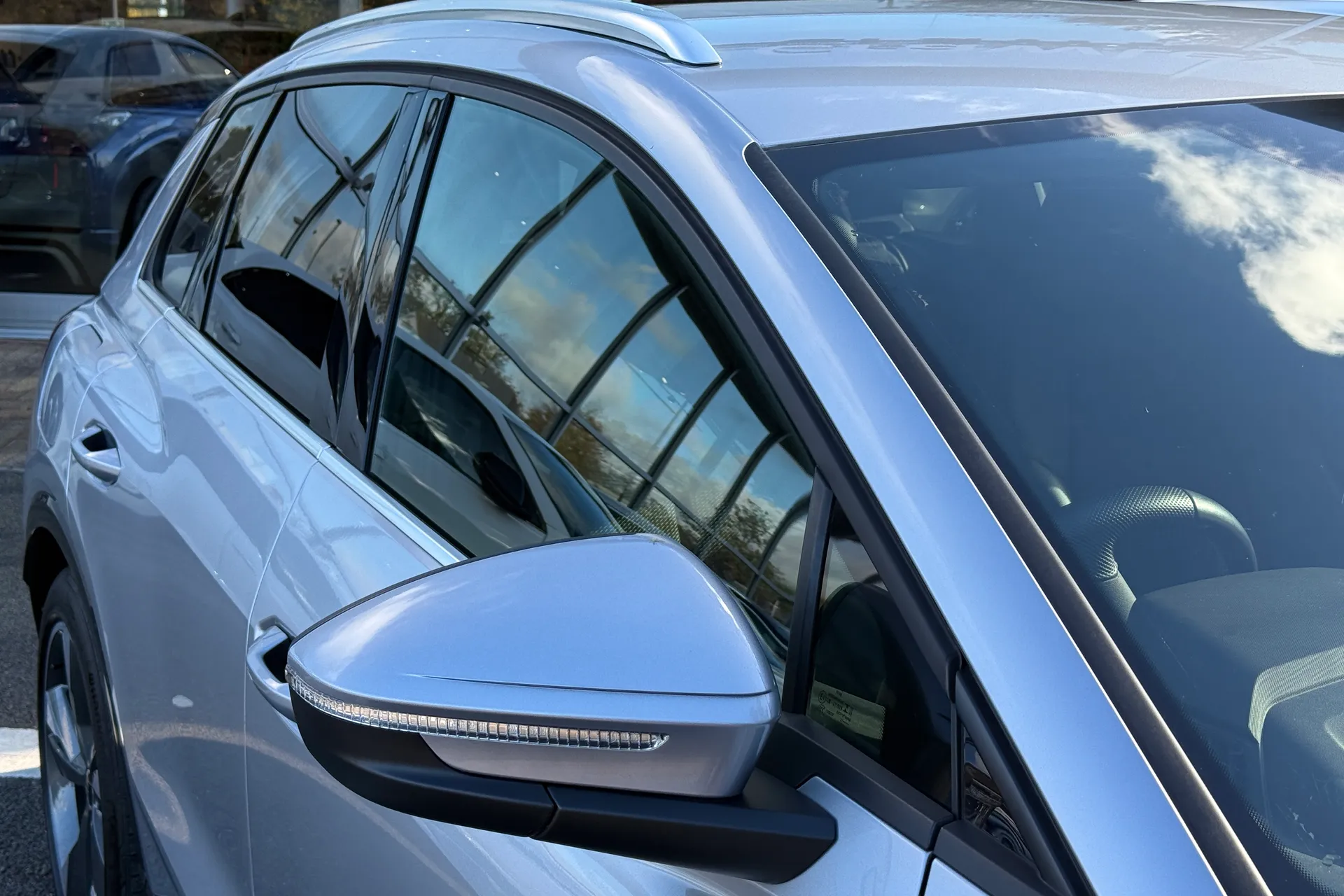 Audi Q4 thumbnail image number 9