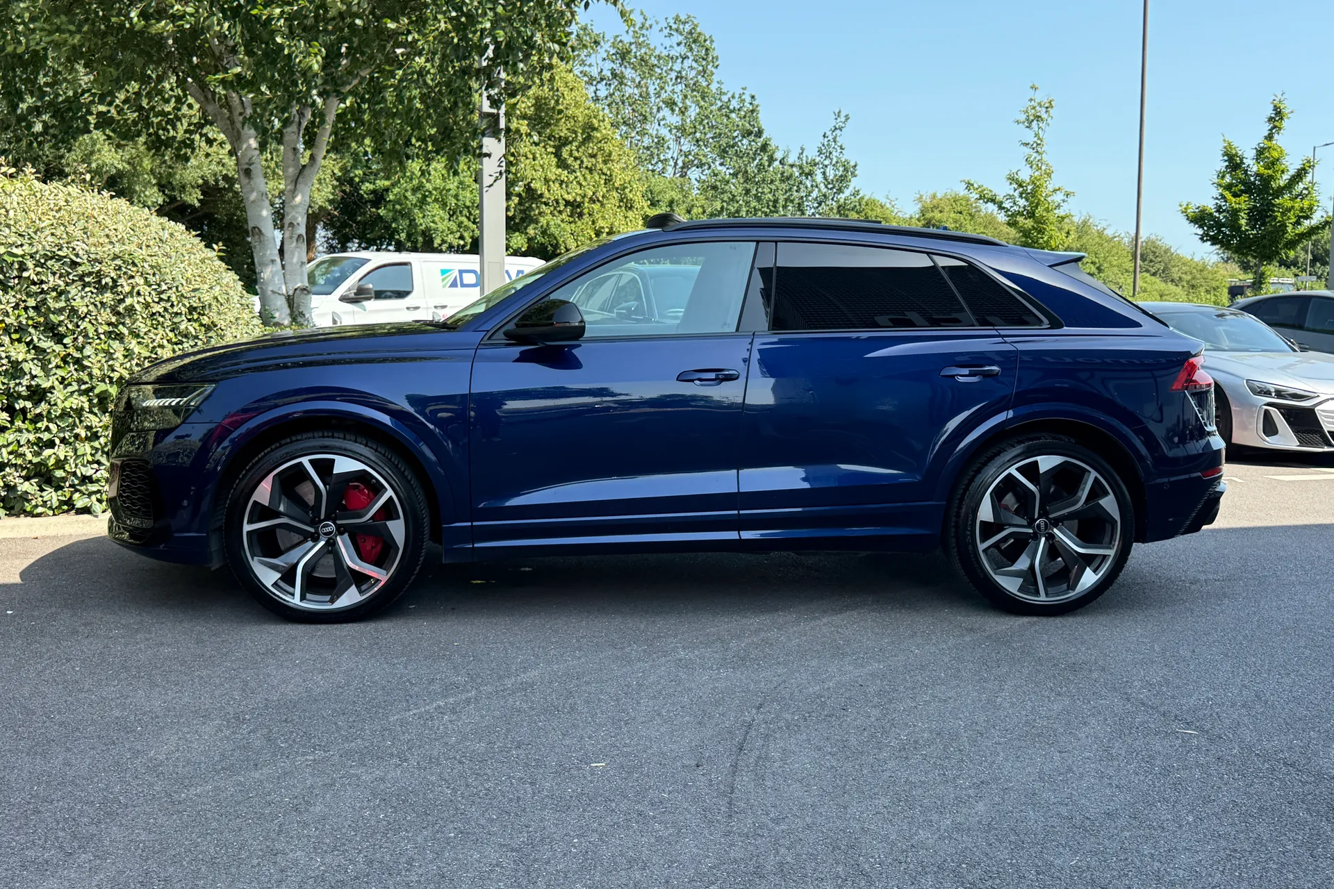 Audi RS Q8 thumbnail image number 23
