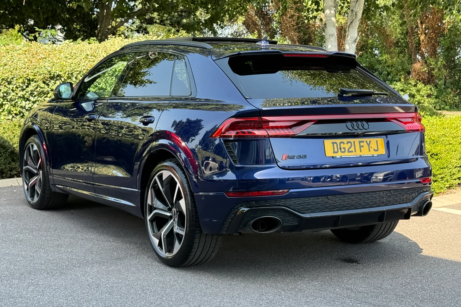 Audi RS Q8 thumbnail image number 11