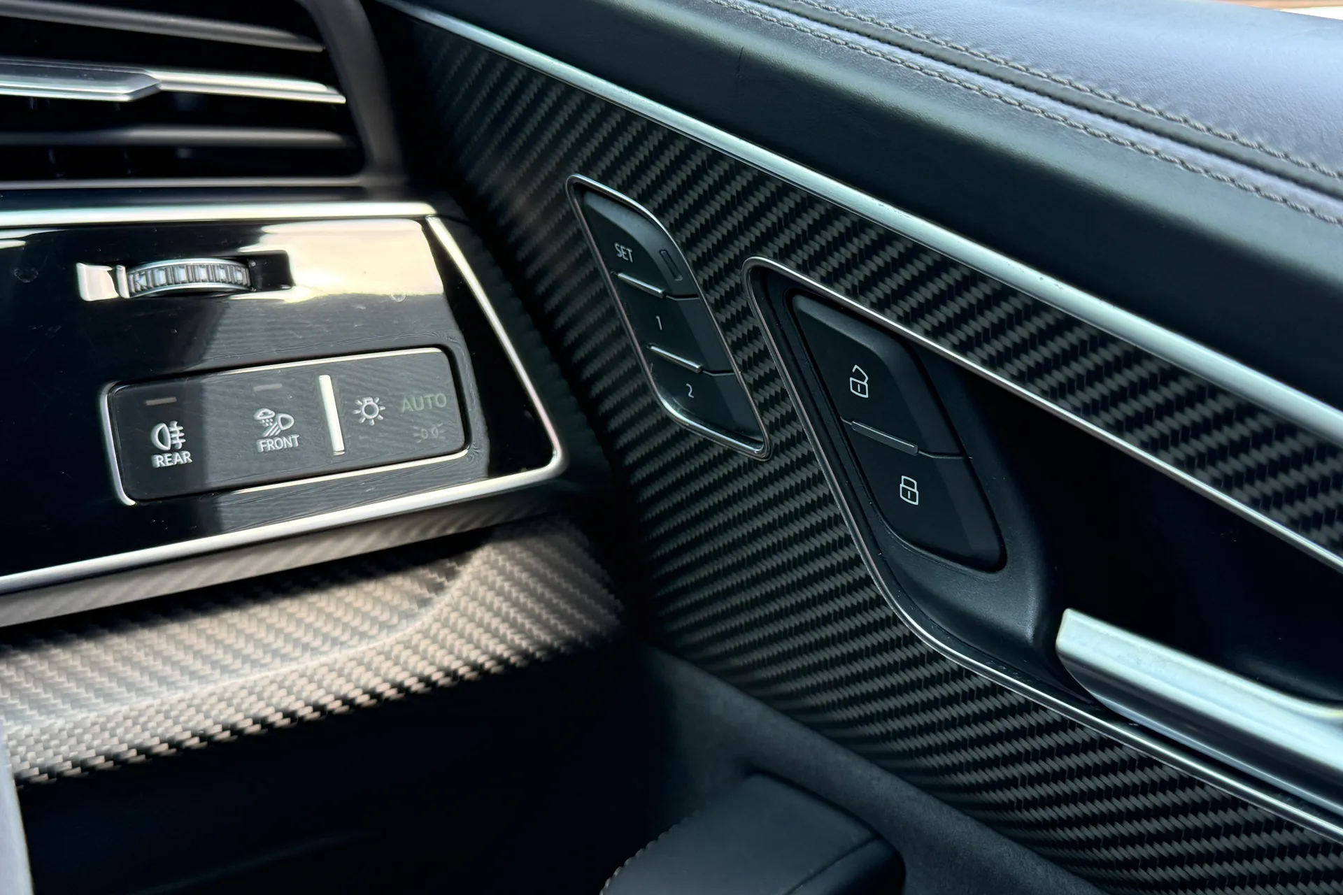 Audi RS Q8 thumbnail image number 71