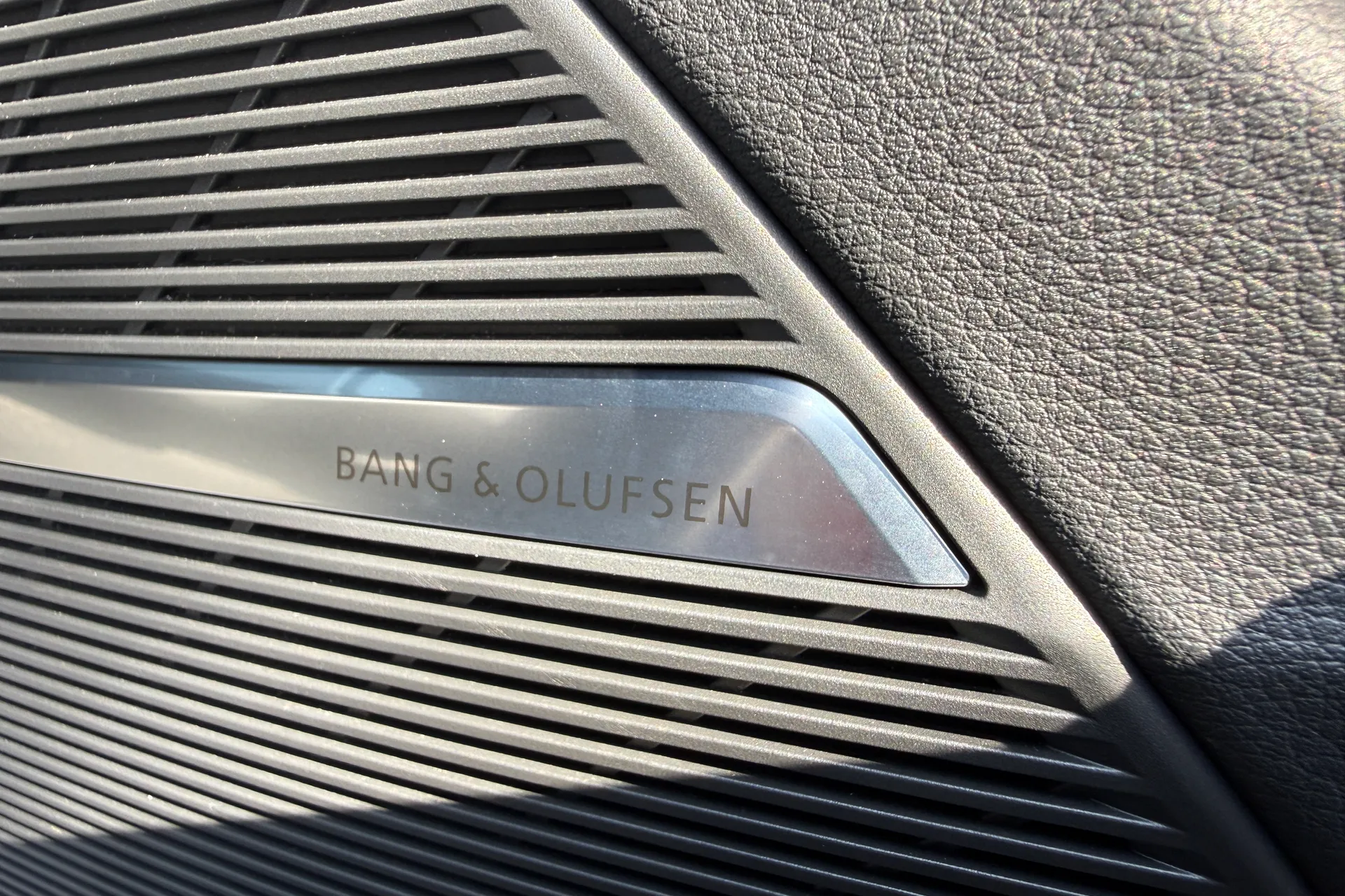 Audi RS Q8 thumbnail image number 20