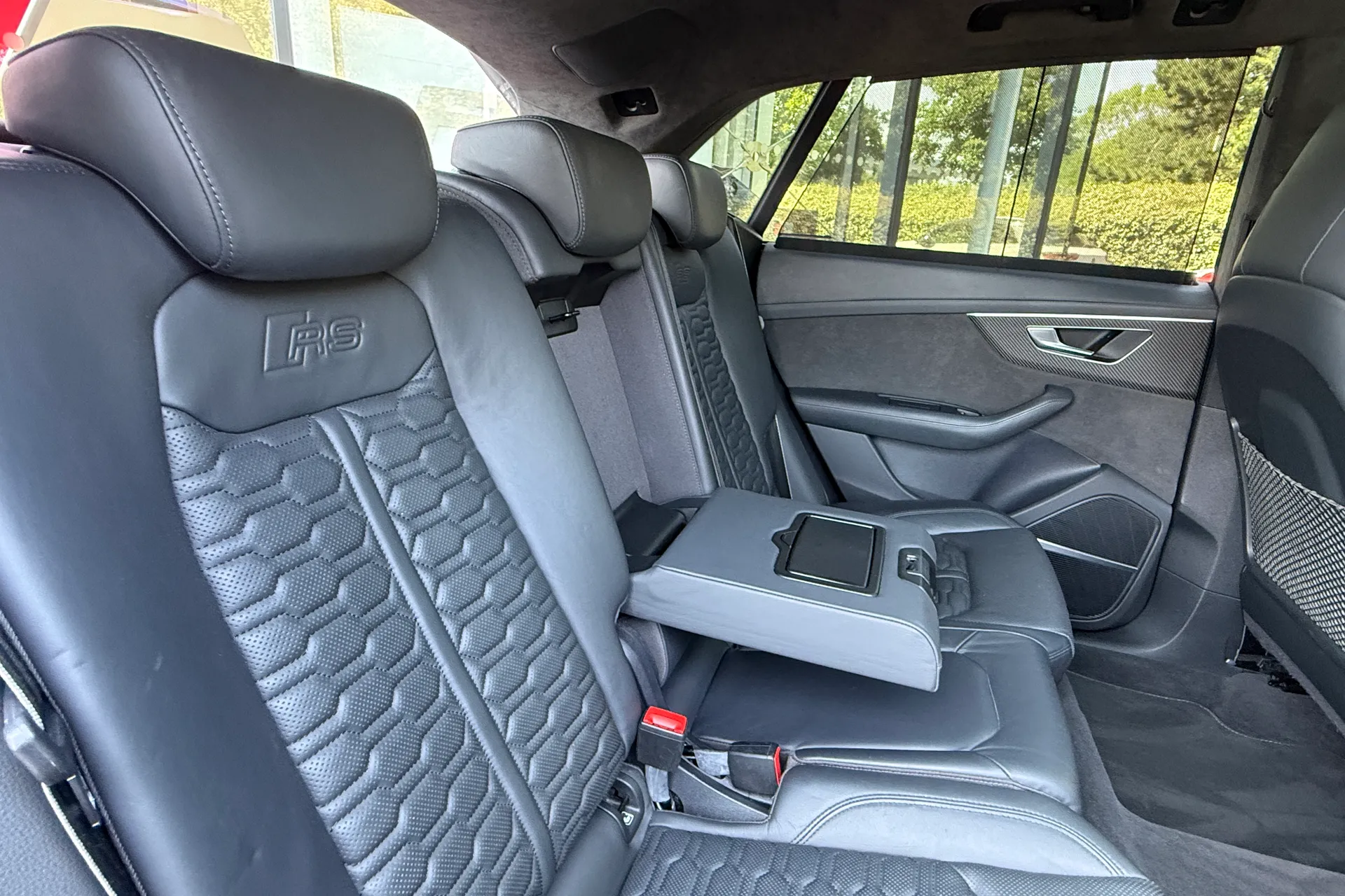 Audi RS Q8 thumbnail image number 61