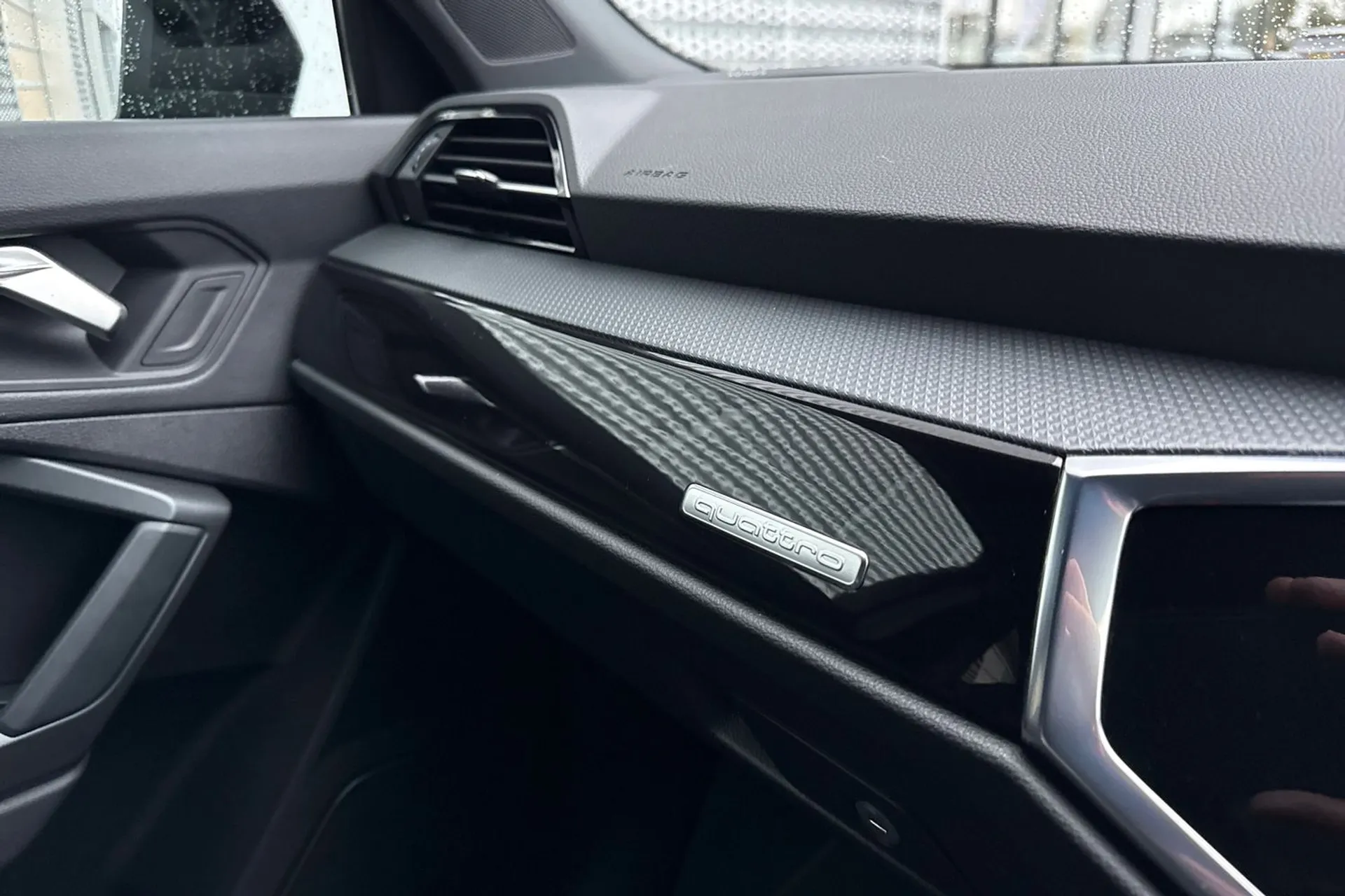 Audi Q3 thumbnail image number 51