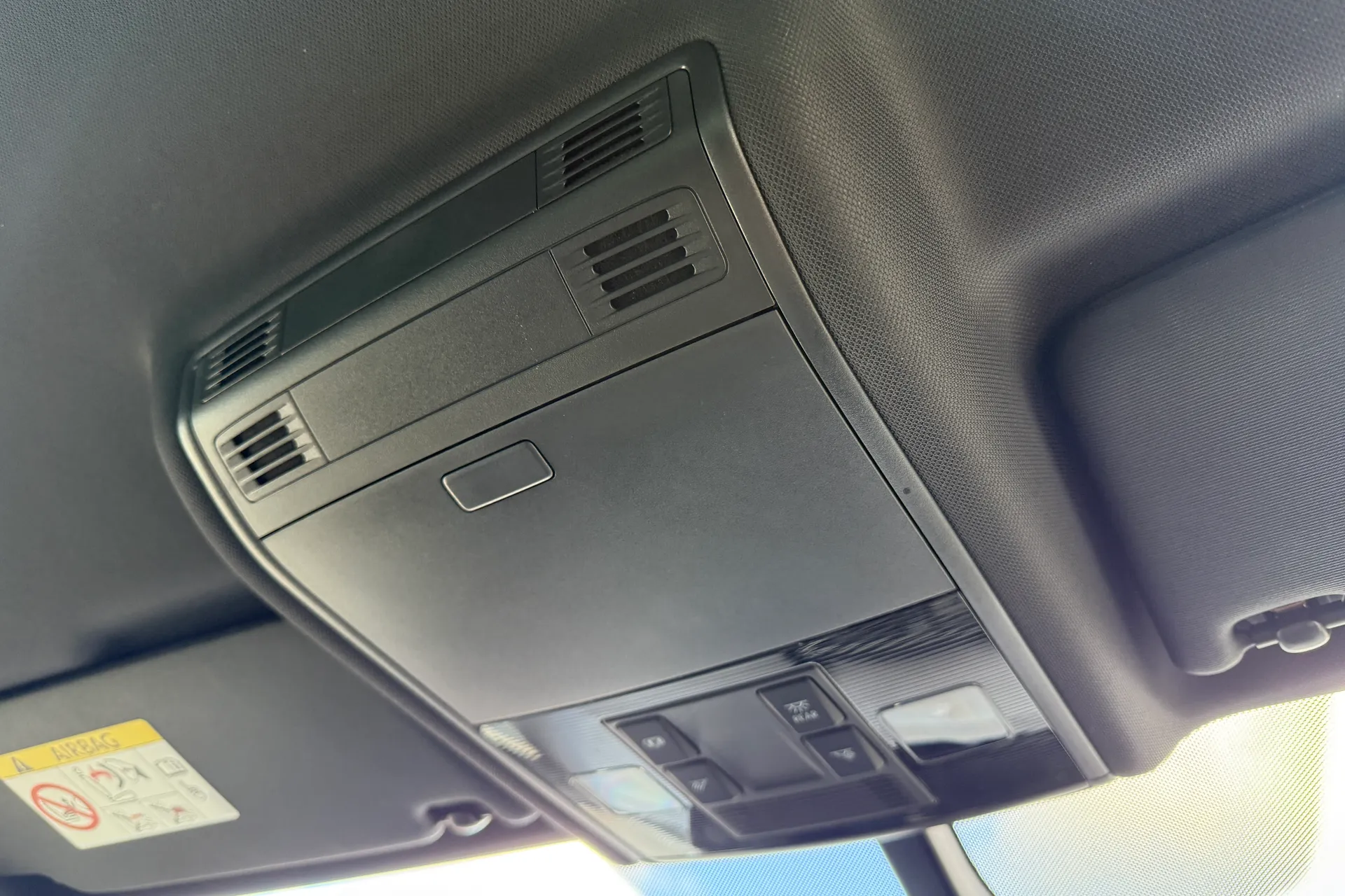 VOLKSWAGEN GOLF thumbnail image number 13