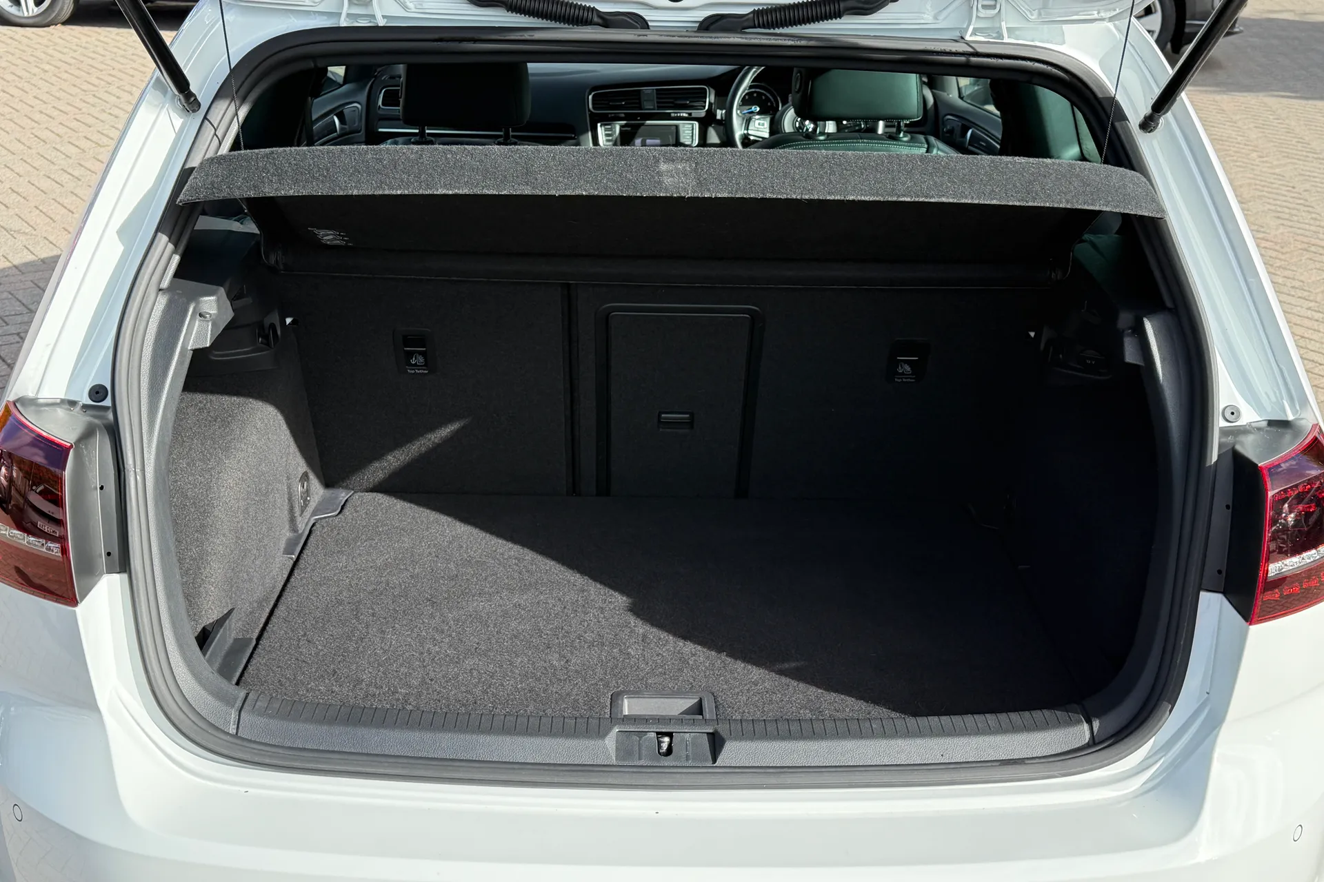 VOLKSWAGEN GOLF thumbnail image number 27