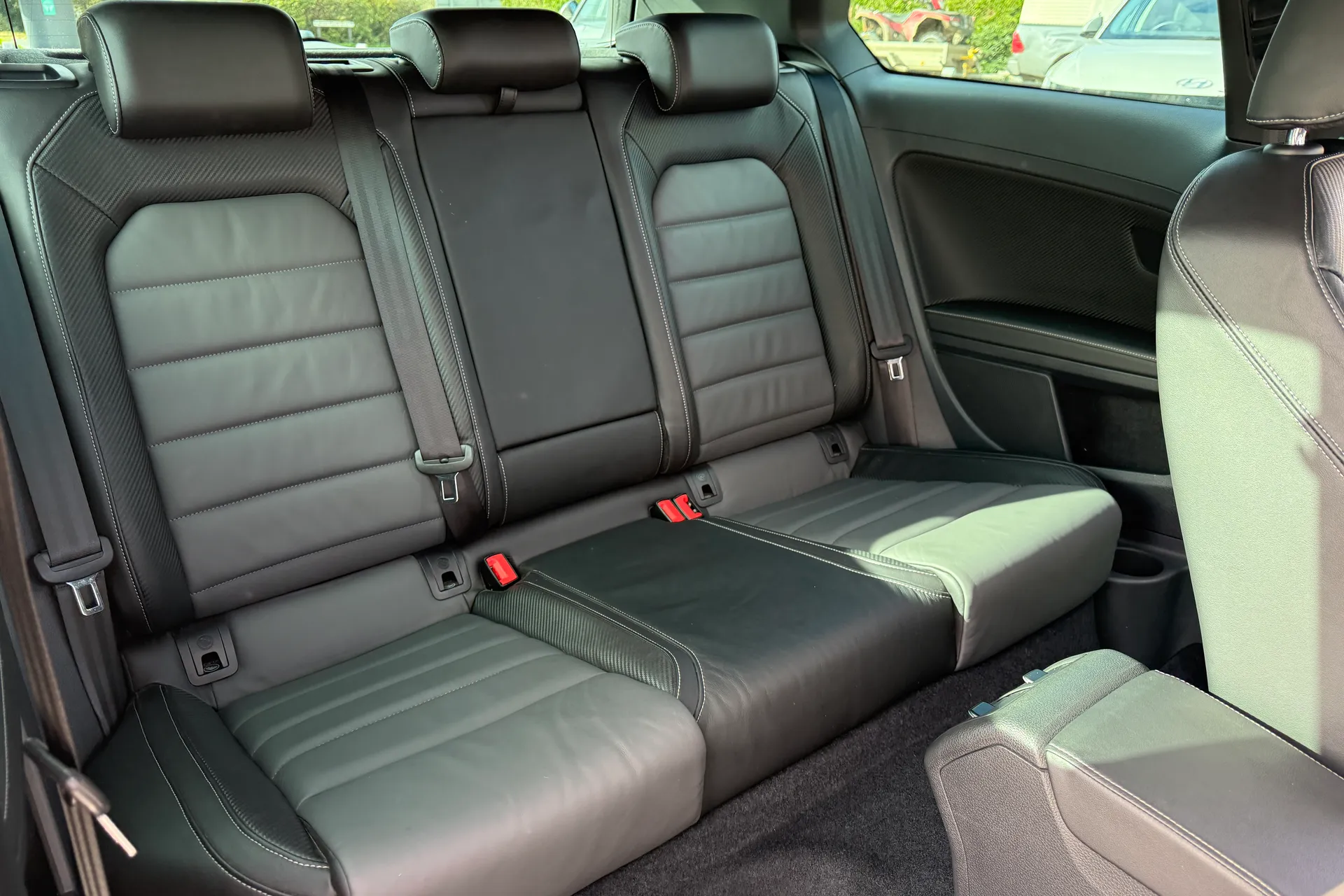 VOLKSWAGEN GOLF thumbnail image number 37