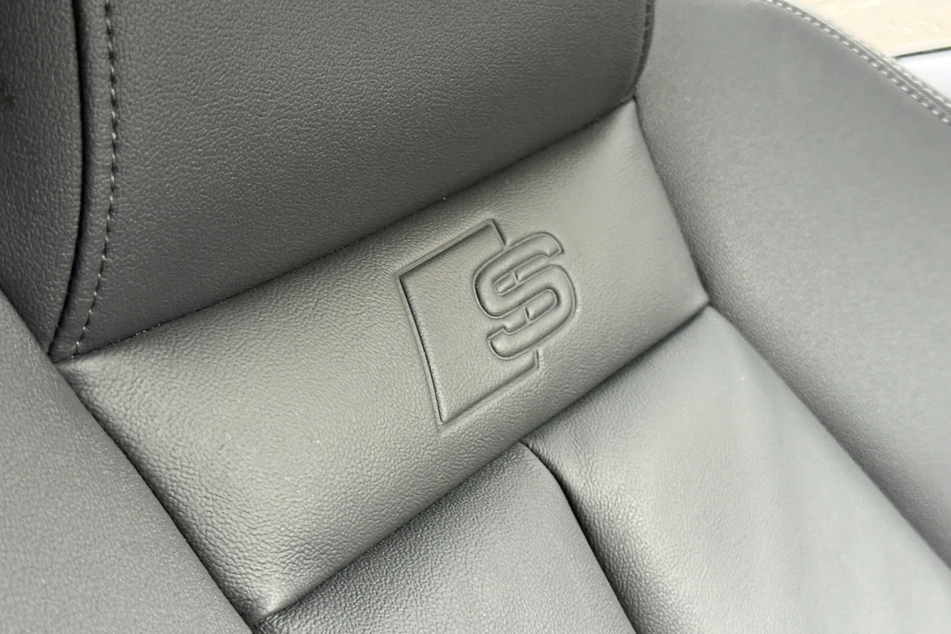 Audi A3 thumbnail image number 30