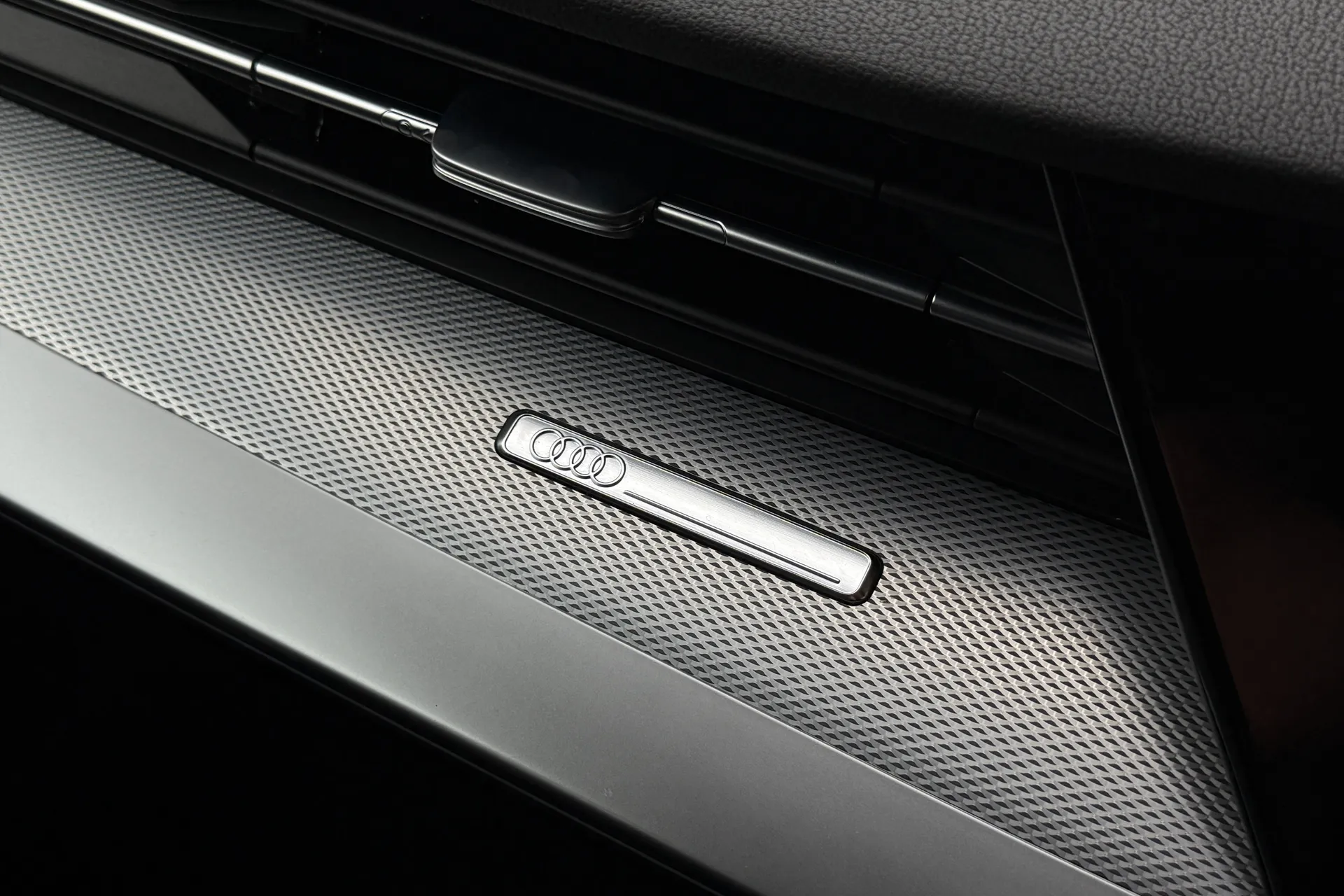 Audi A3 thumbnail image number 28