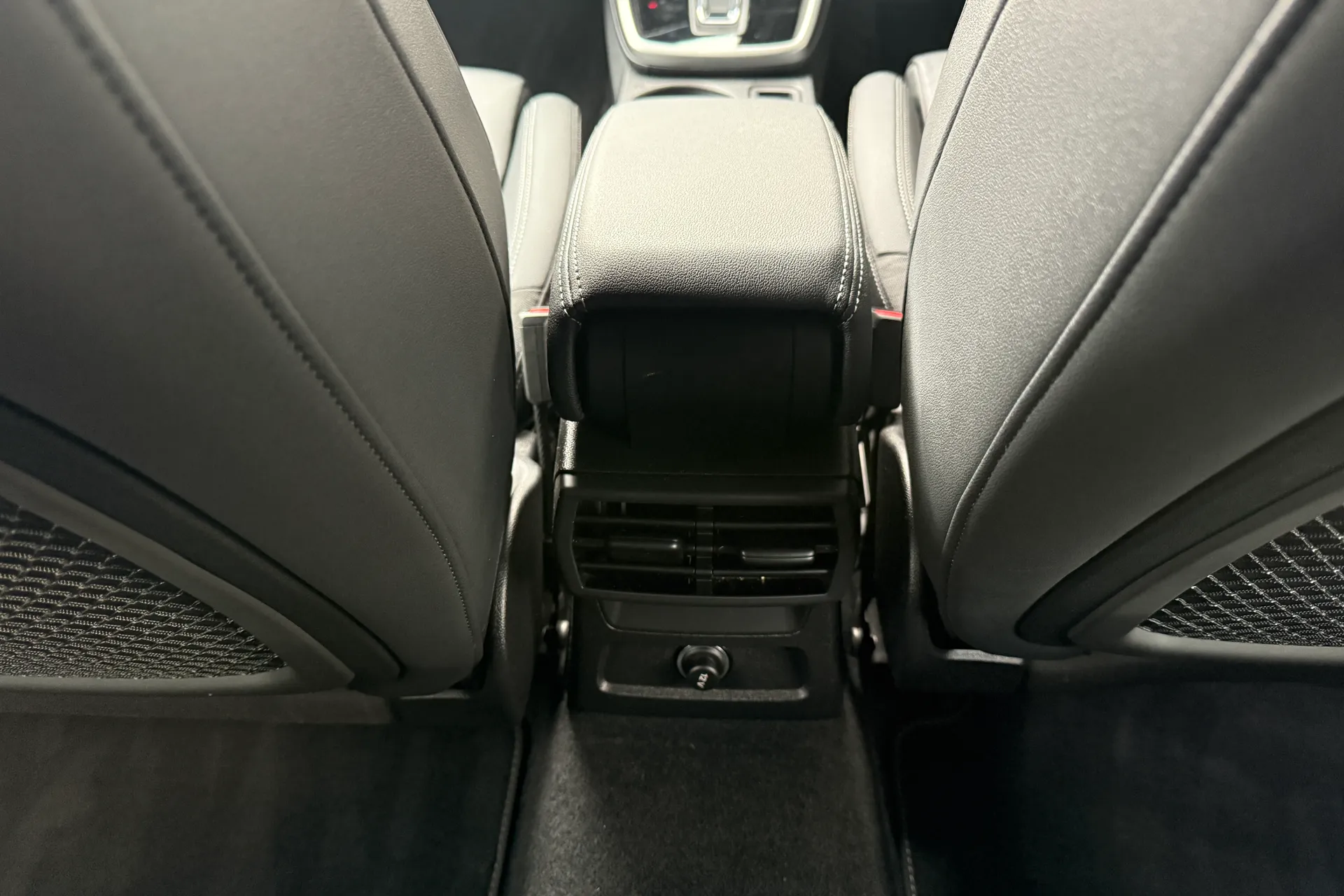 Audi A3 thumbnail image number 44