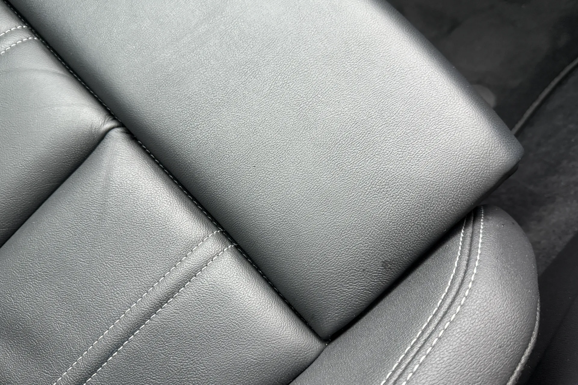 Audi A3 thumbnail image number 27