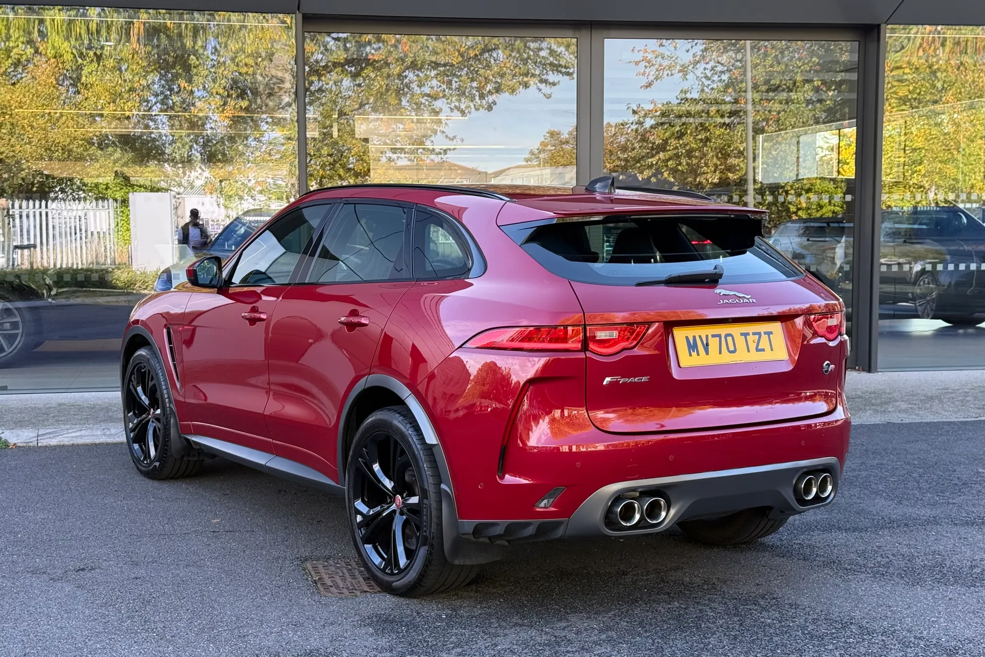 Jaguar F-PACE thumbnail image number 54
