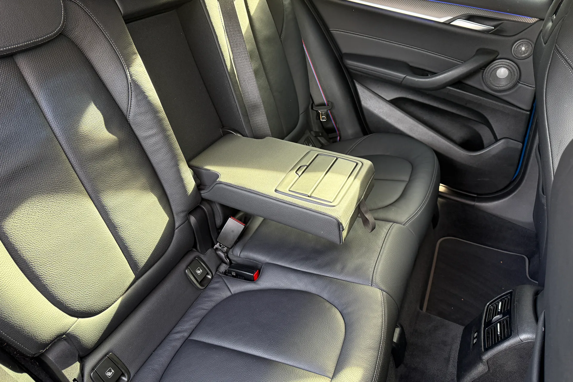 BMW X2 thumbnail image number 28