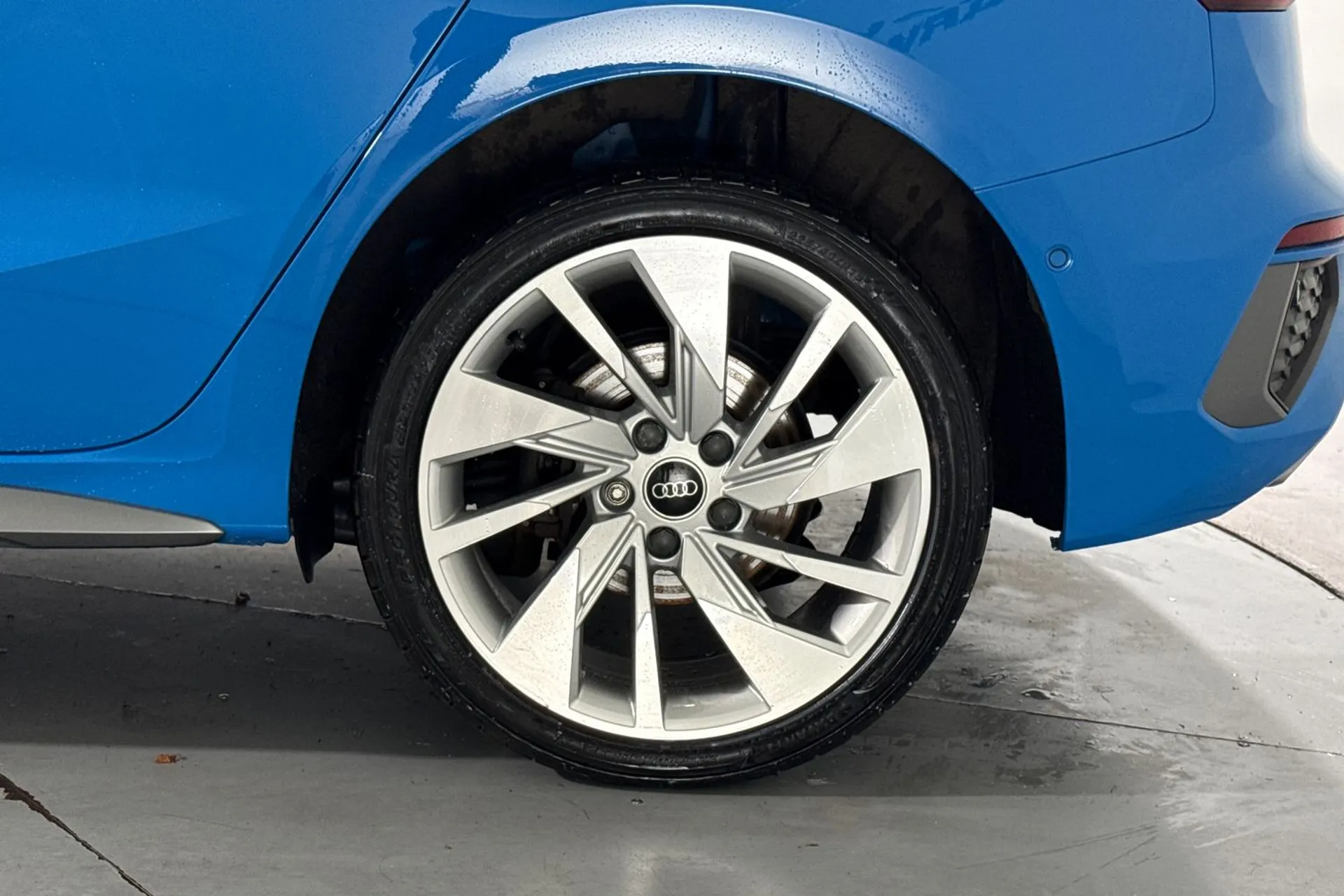 Audi A3 thumbnail image number 12