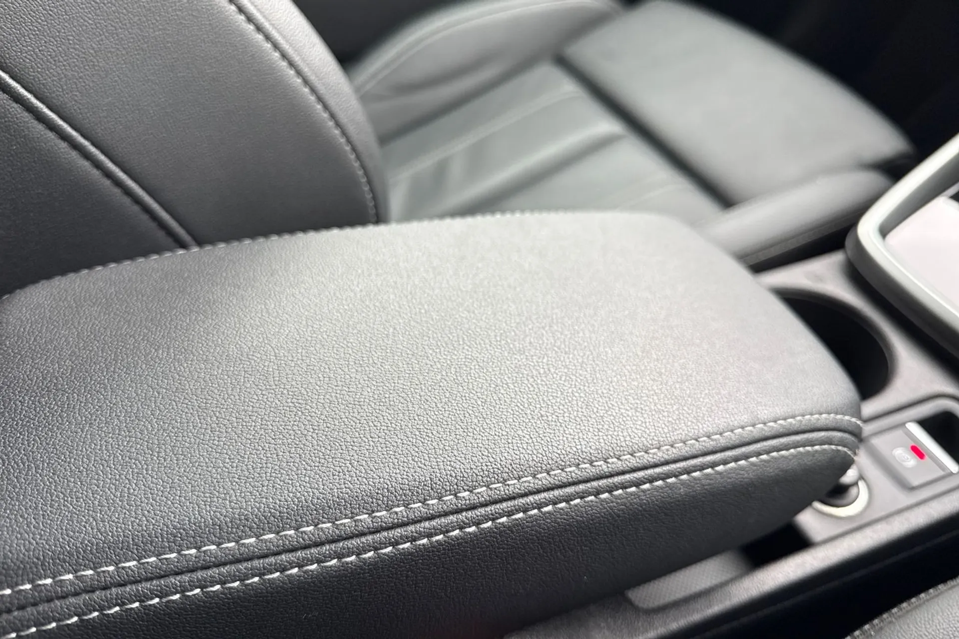 Audi A3 thumbnail image number 48