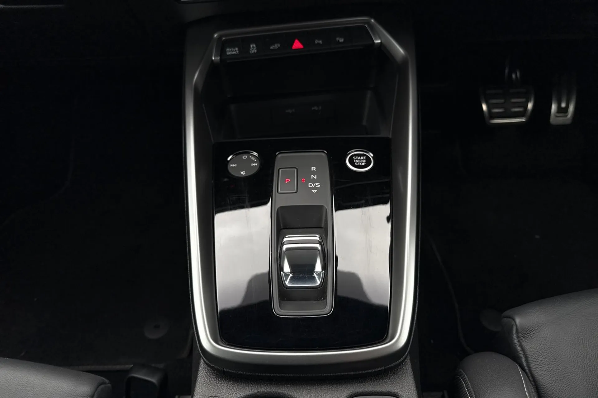 Audi A3 thumbnail image number 43