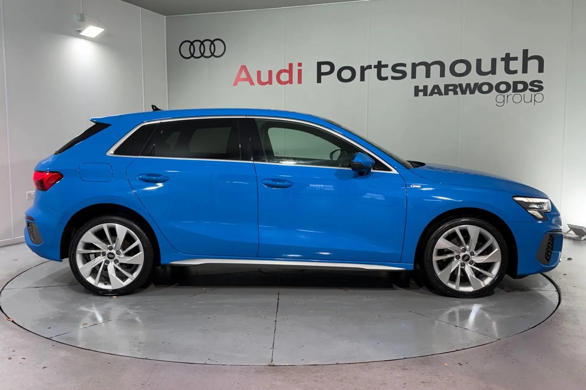 Audi A3 thumbnail image number 2