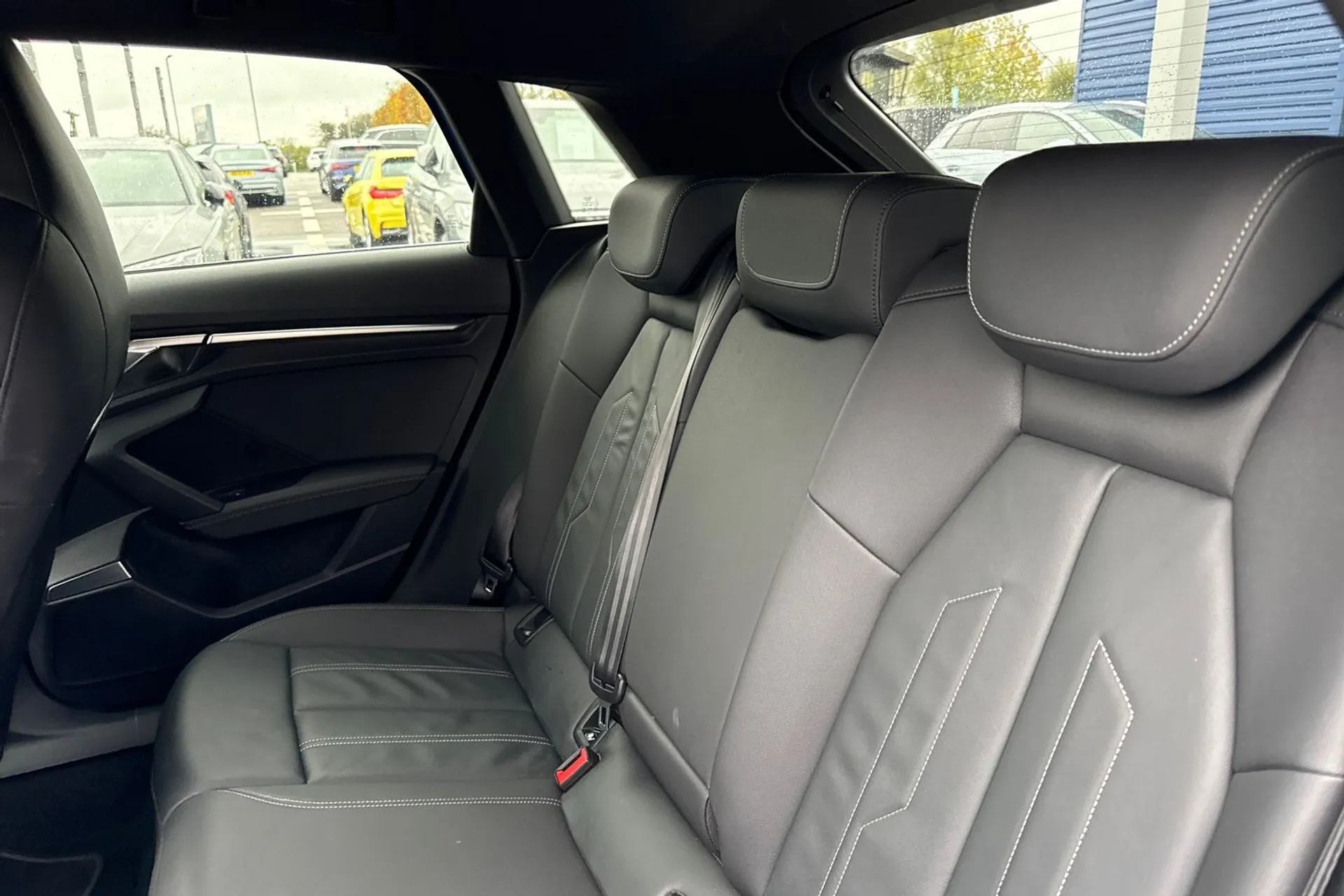 Audi A3 thumbnail image number 32