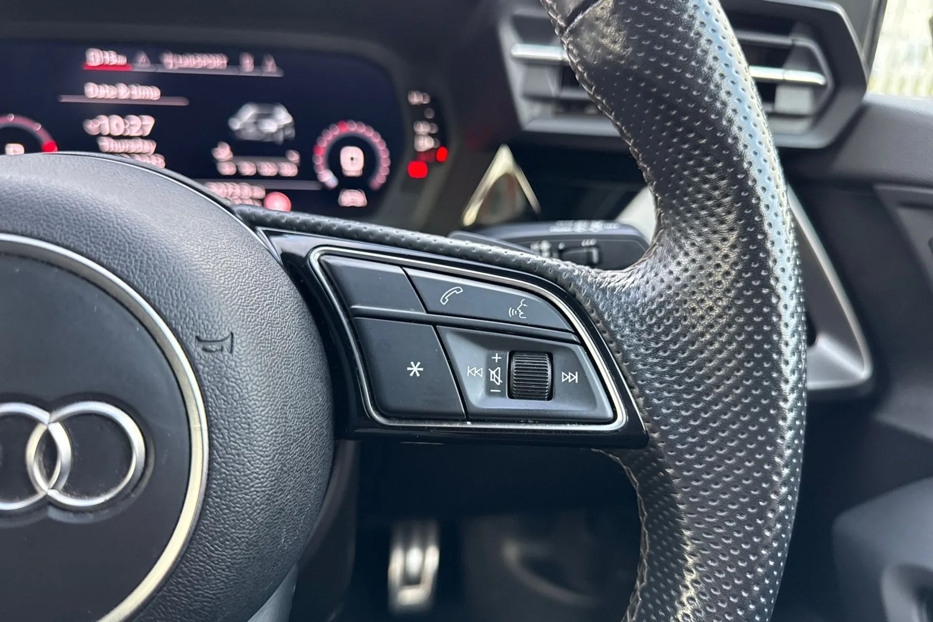 Audi A3 thumbnail image number 41