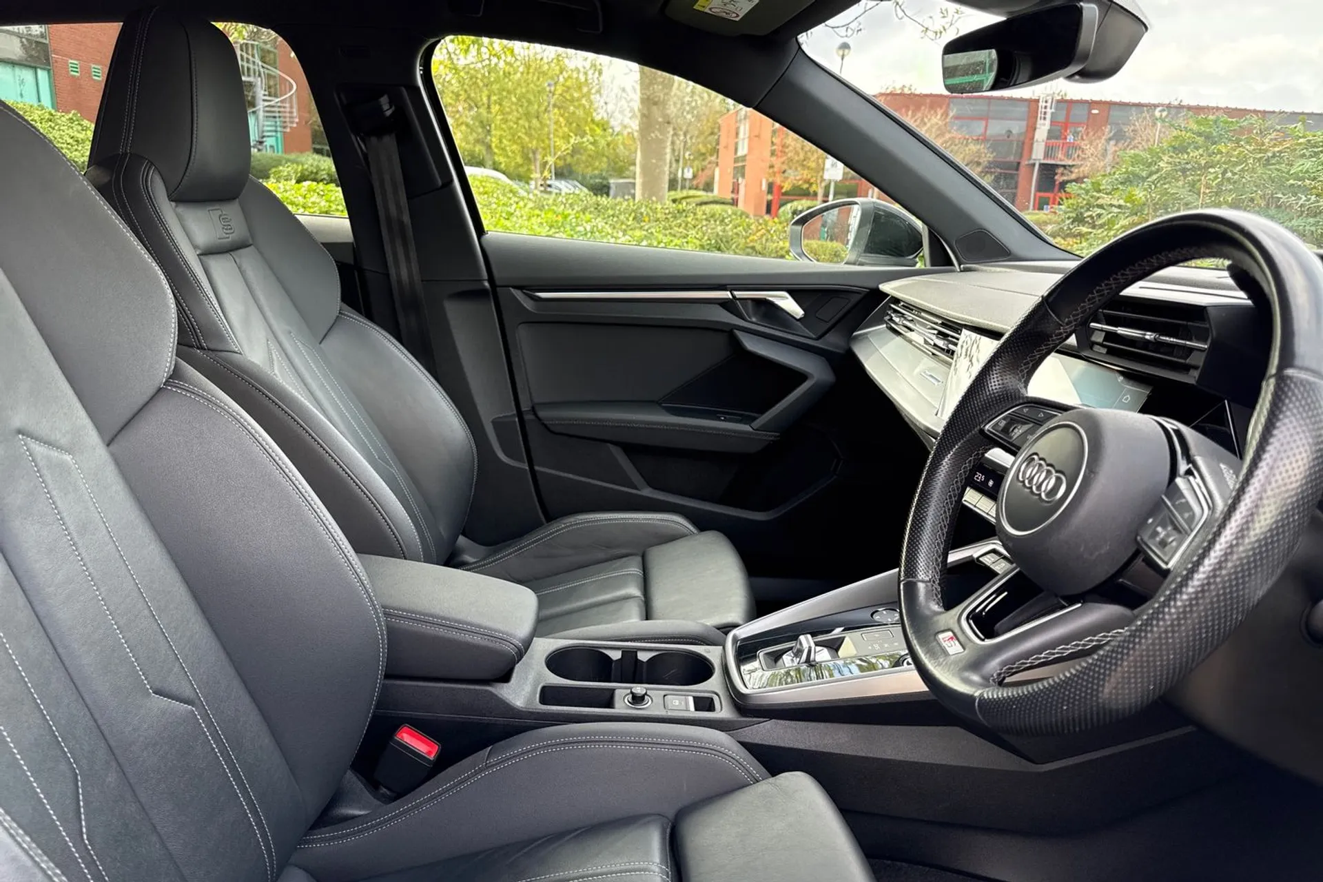 Audi A3 thumbnail image number 24