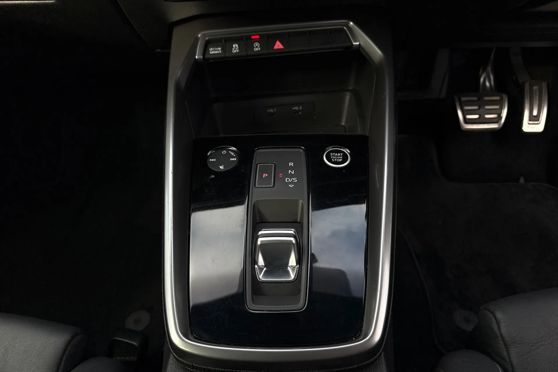 Audi A3 thumbnail image number 39