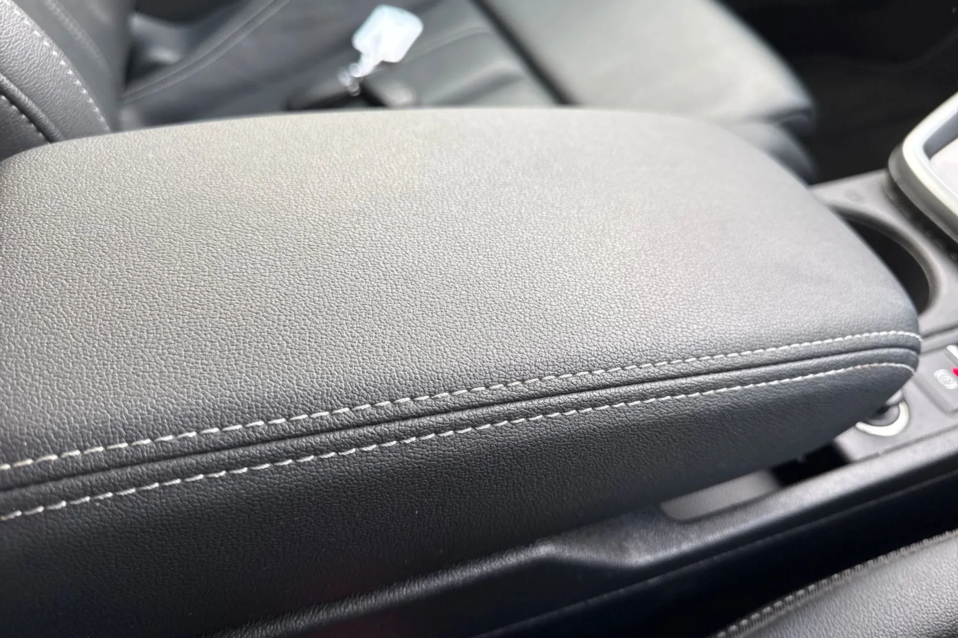 Audi A3 thumbnail image number 43