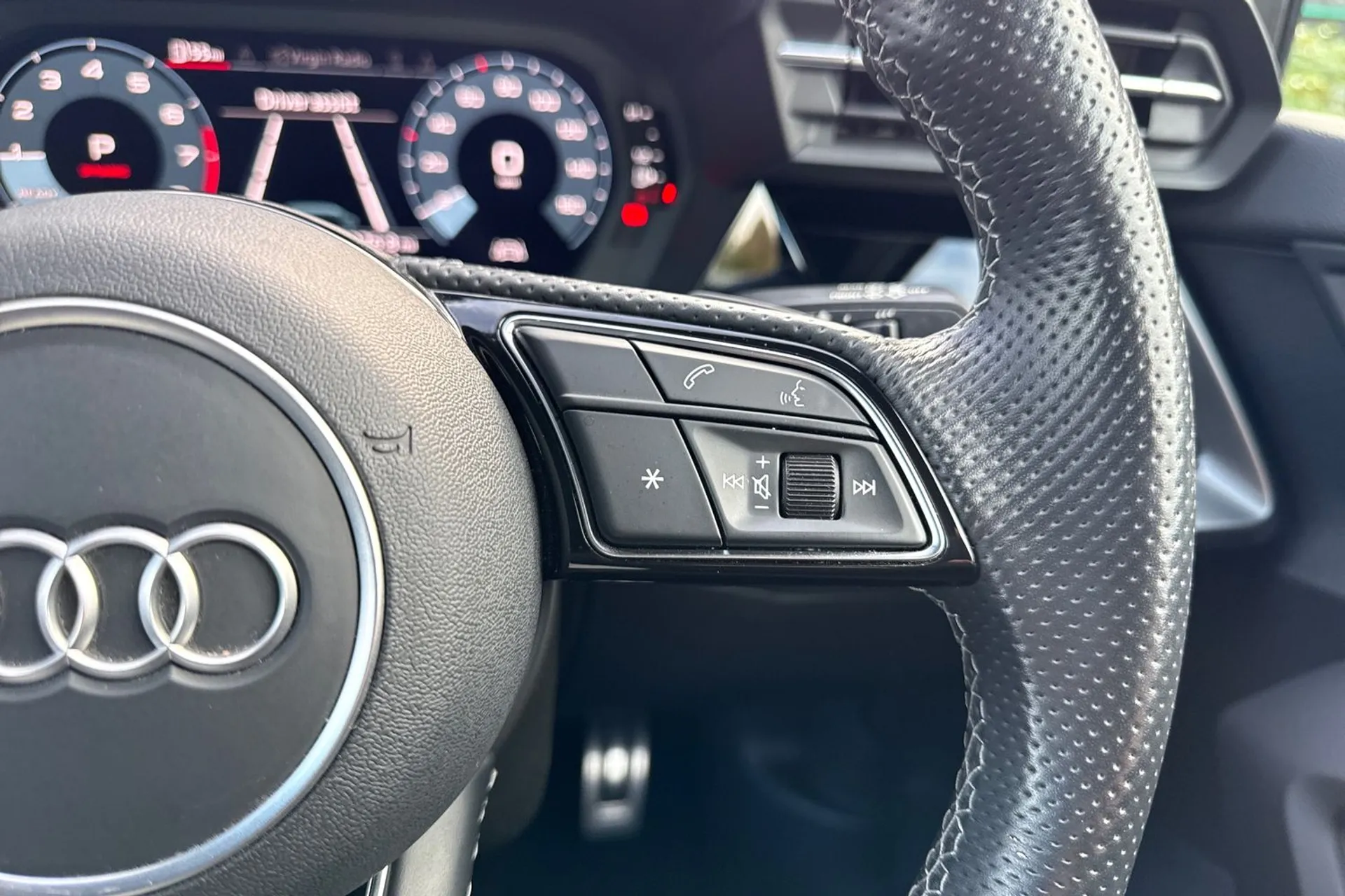 Audi A3 thumbnail image number 46