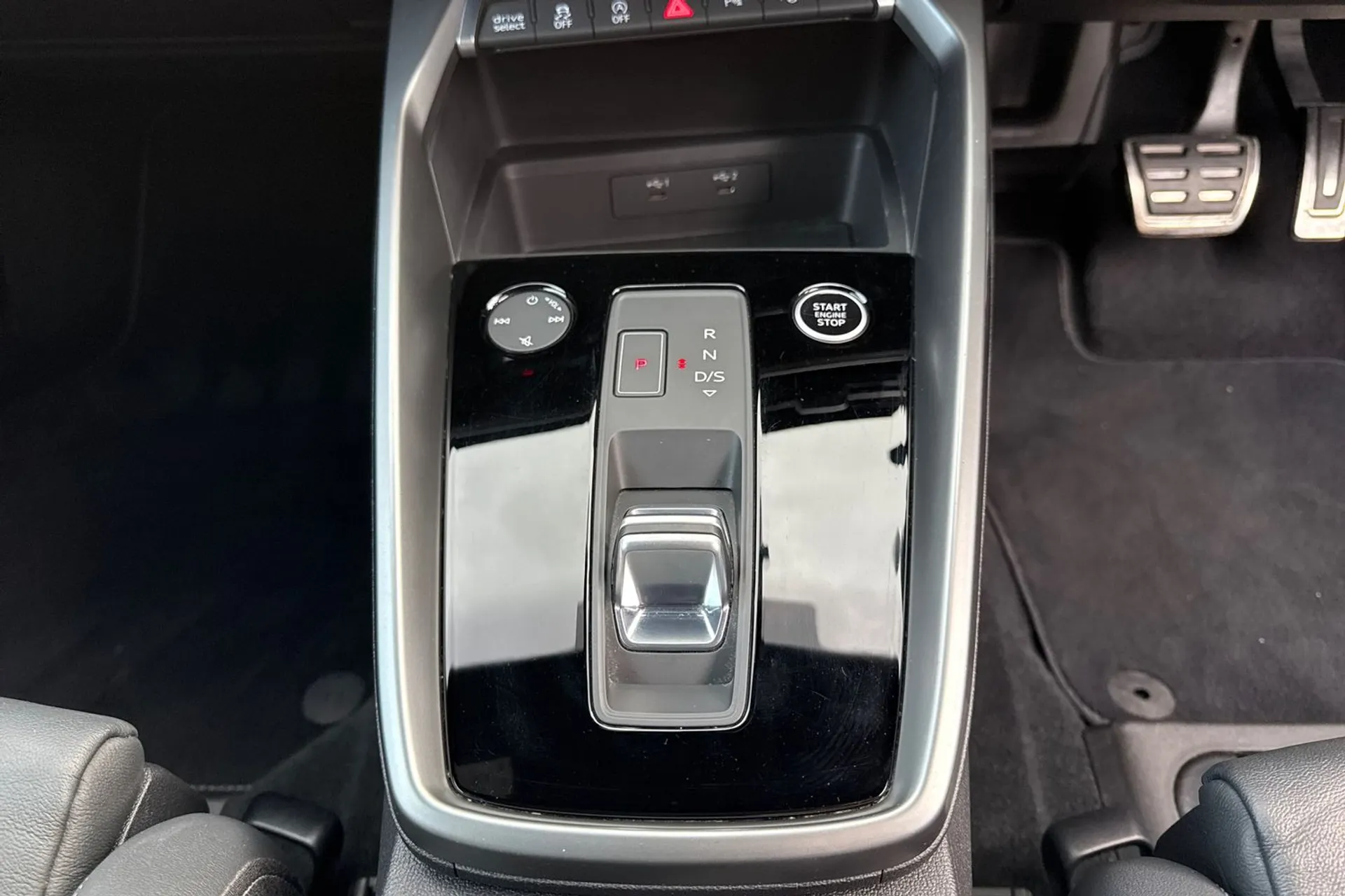 Audi A3 thumbnail image number 44