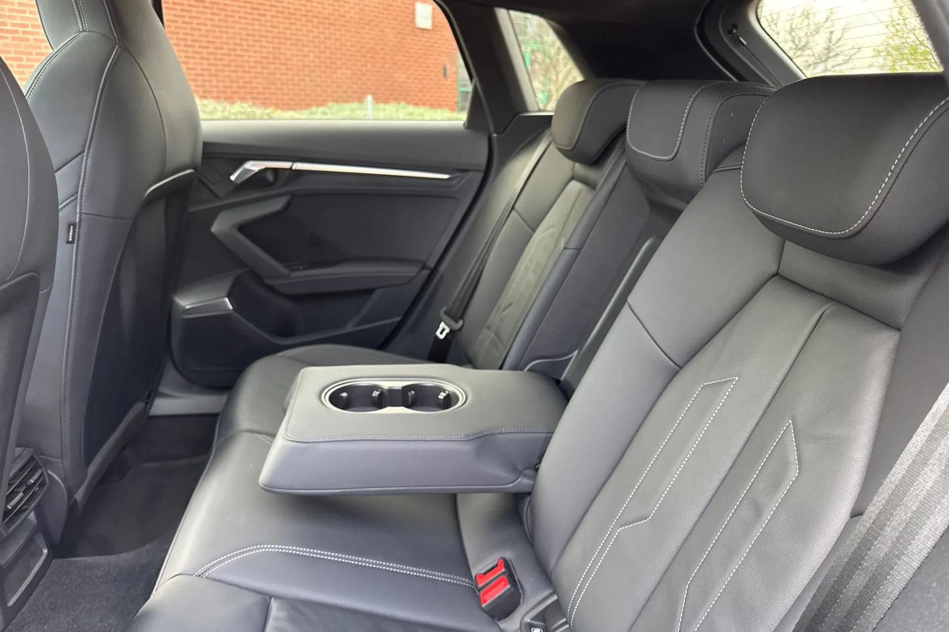 Audi A3 thumbnail image number 38