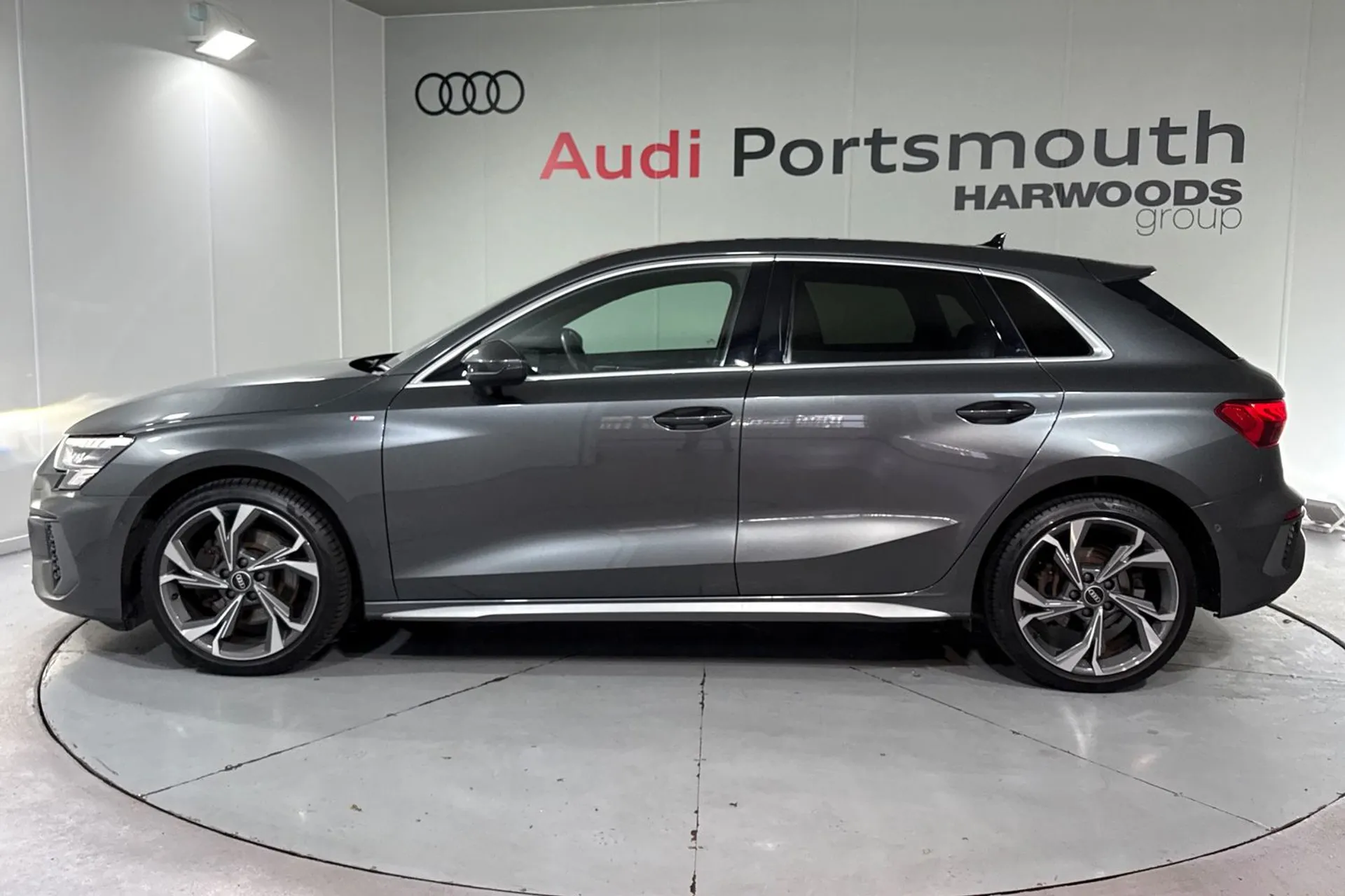 Audi A3 thumbnail image number 11