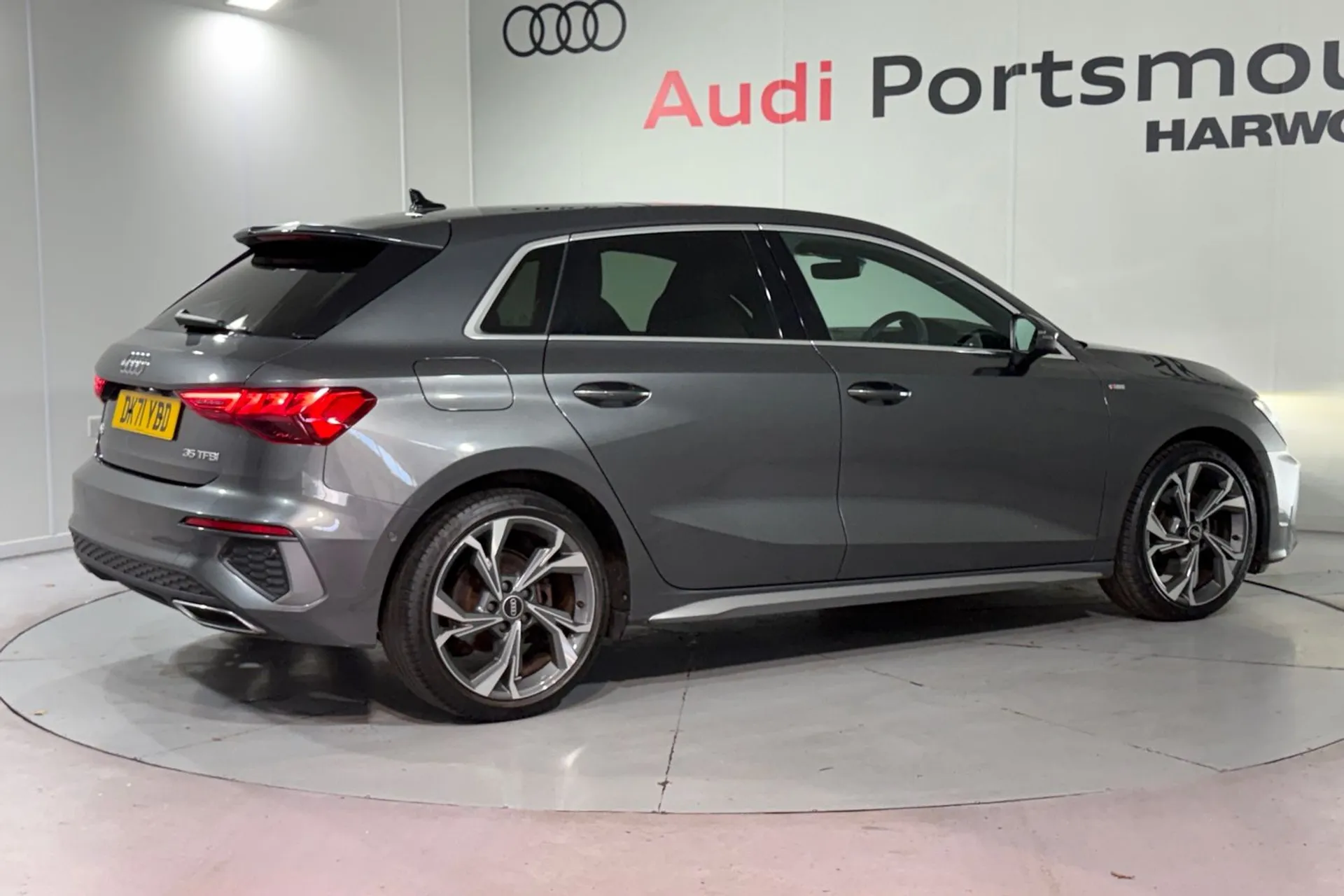 Audi A3 thumbnail image number 10