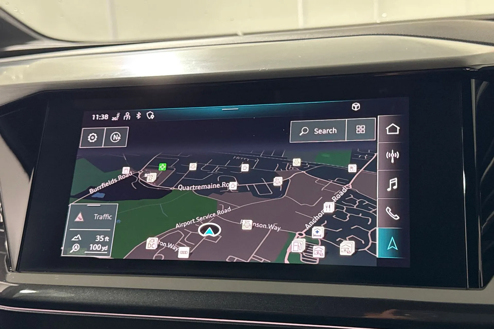 Audi Q4 thumbnail image number 4