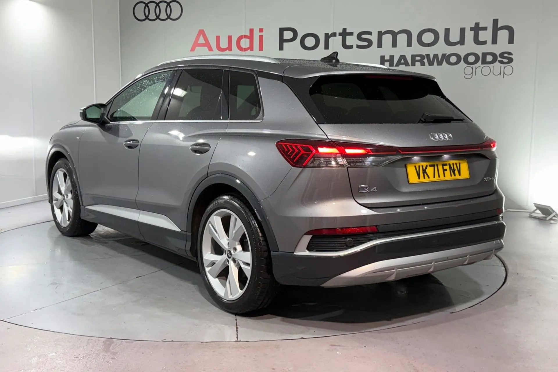 Audi Q4 thumbnail image number 9