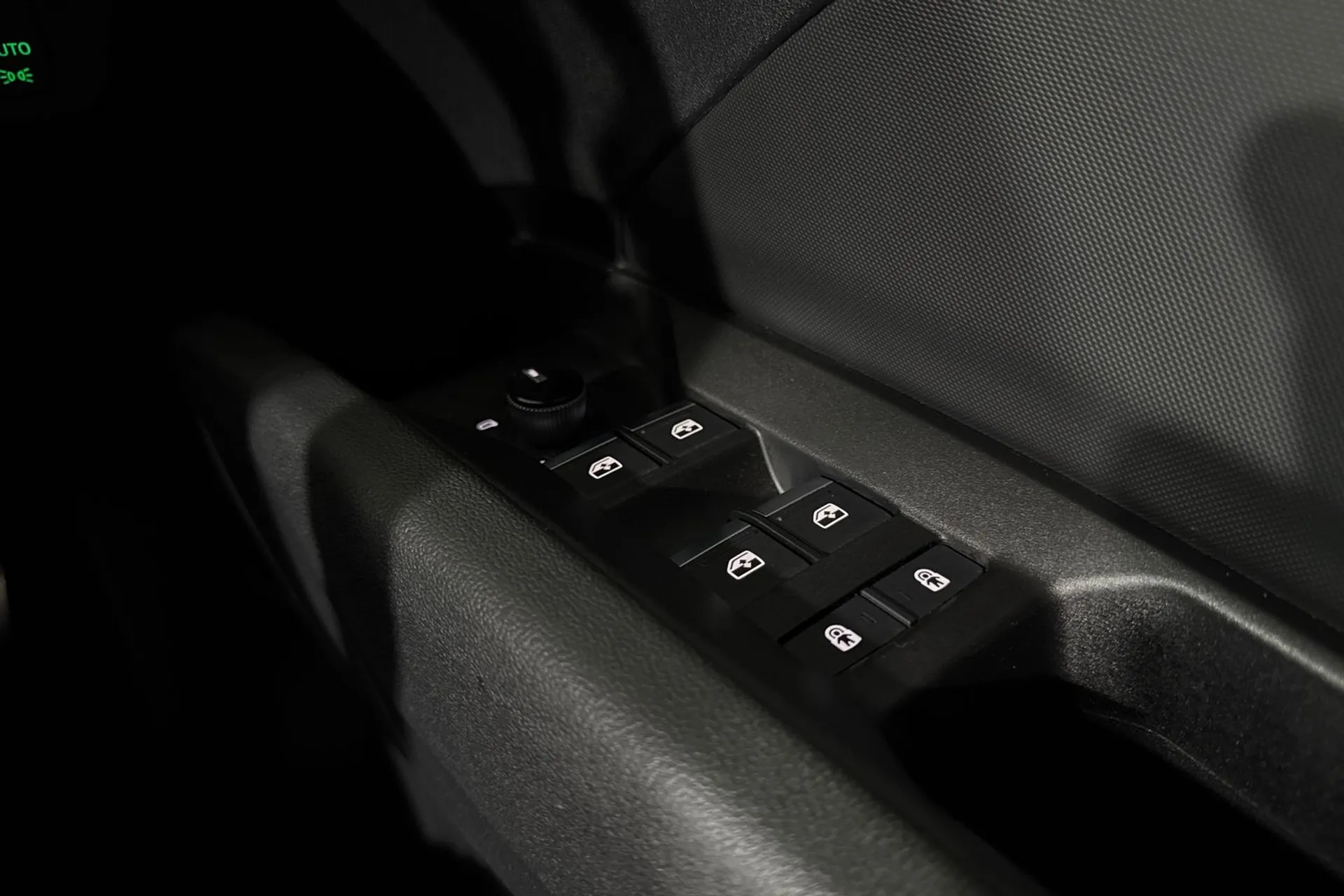 Audi Q4 thumbnail image number 41