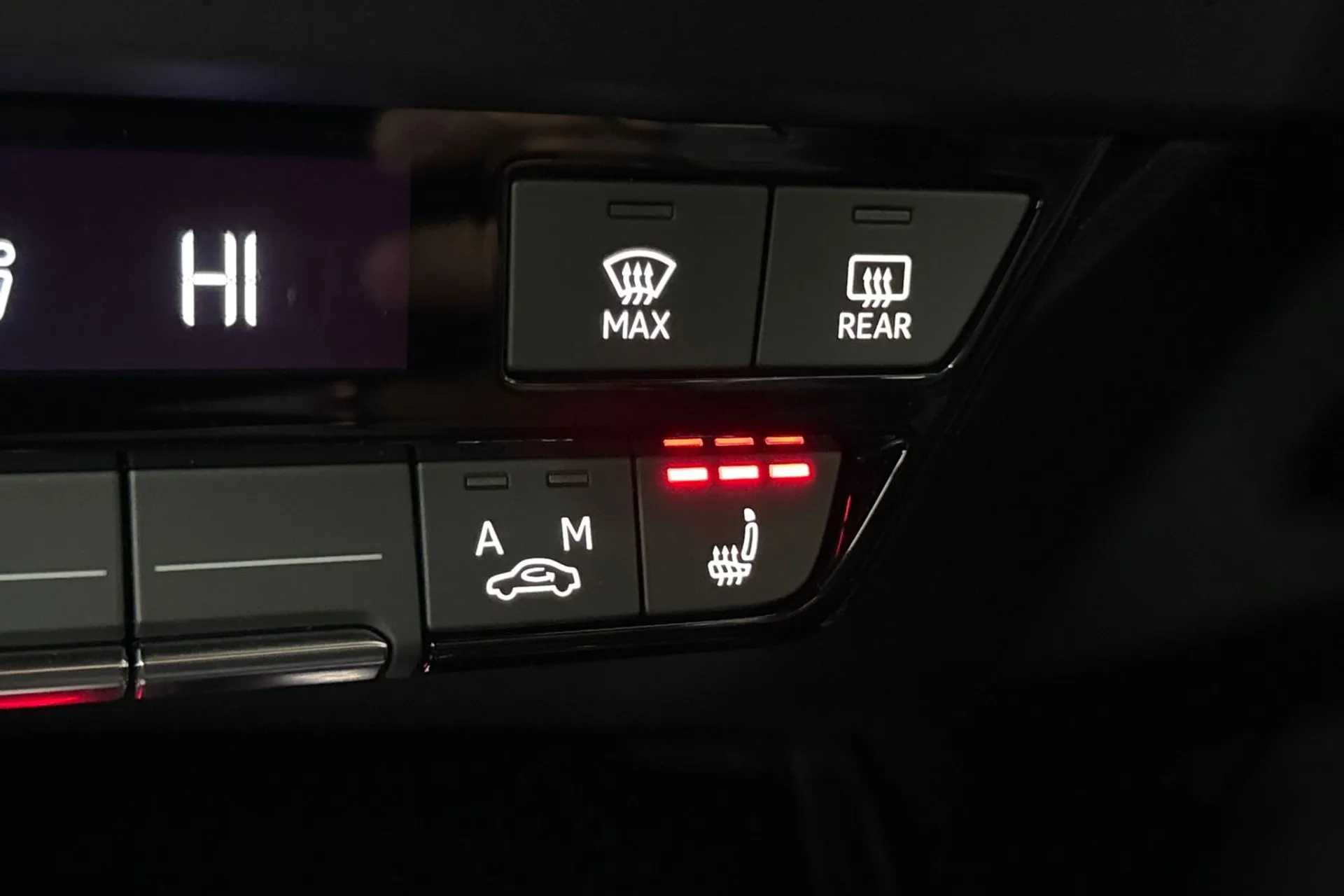 Audi Q4 thumbnail image number 34