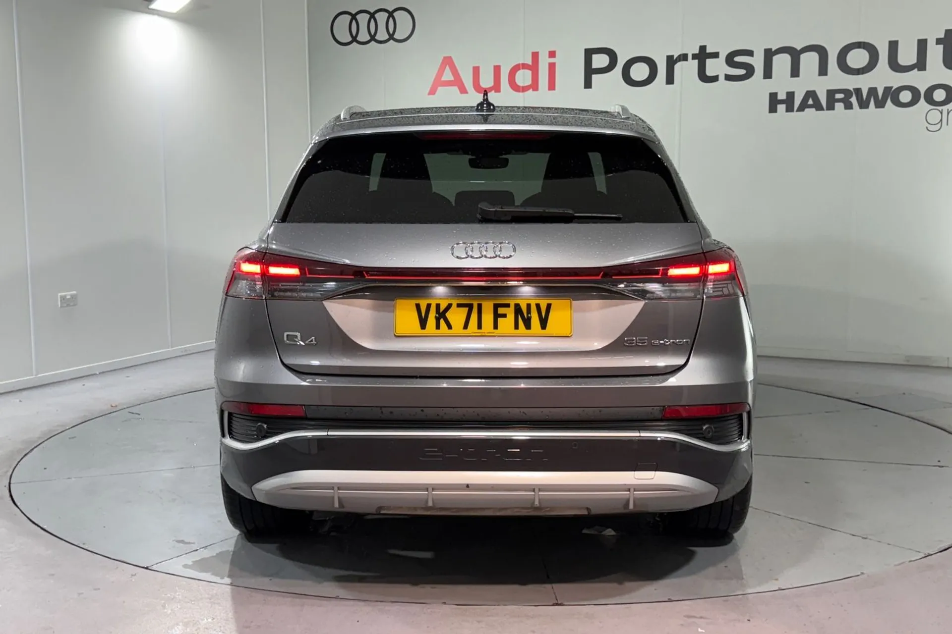 Audi Q4 thumbnail image number 8