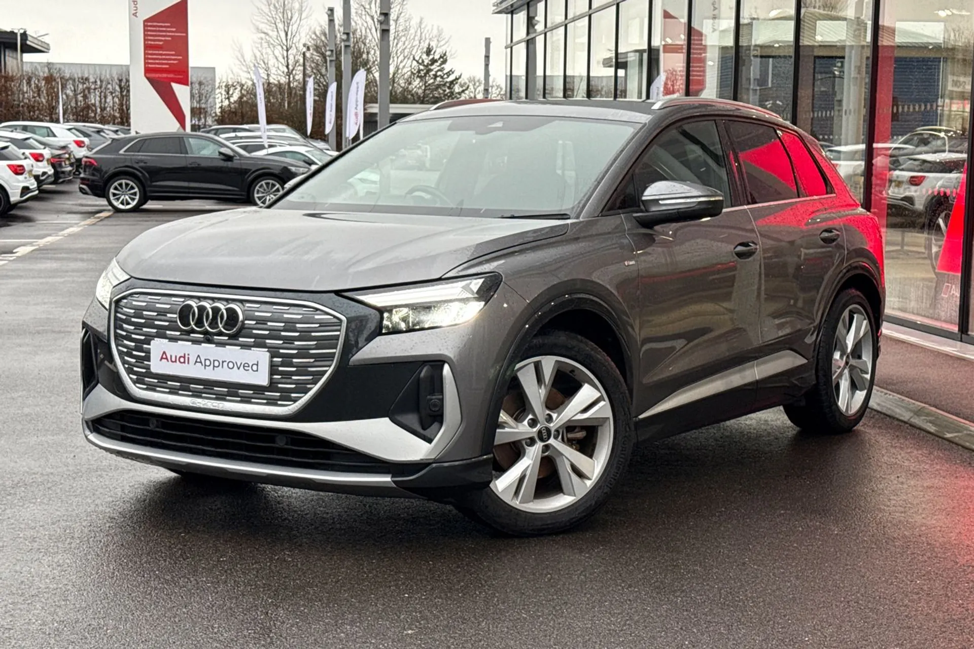 Audi Q4 thumbnail image number 8