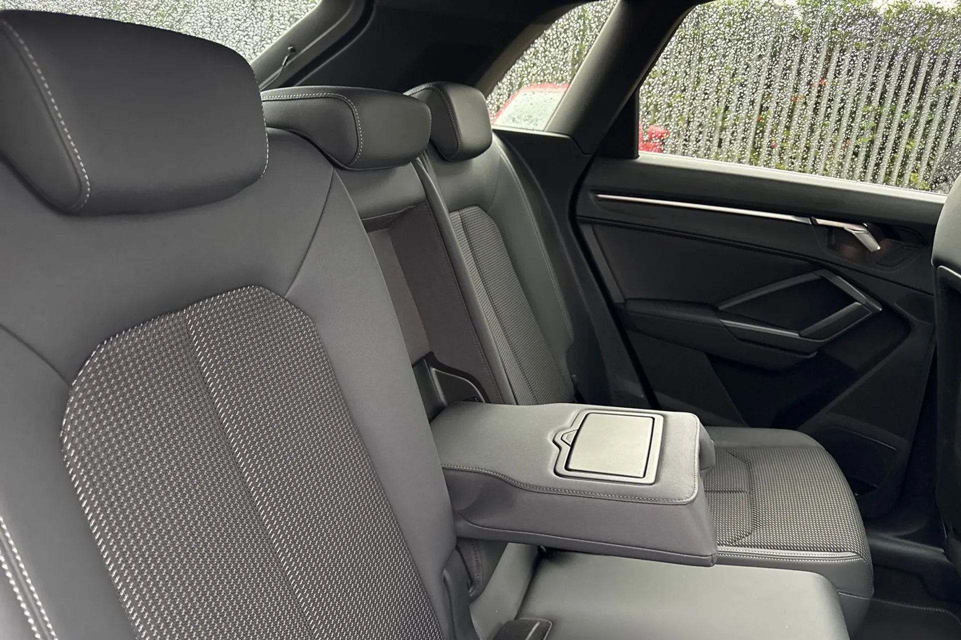 Audi Q3 thumbnail image number 22