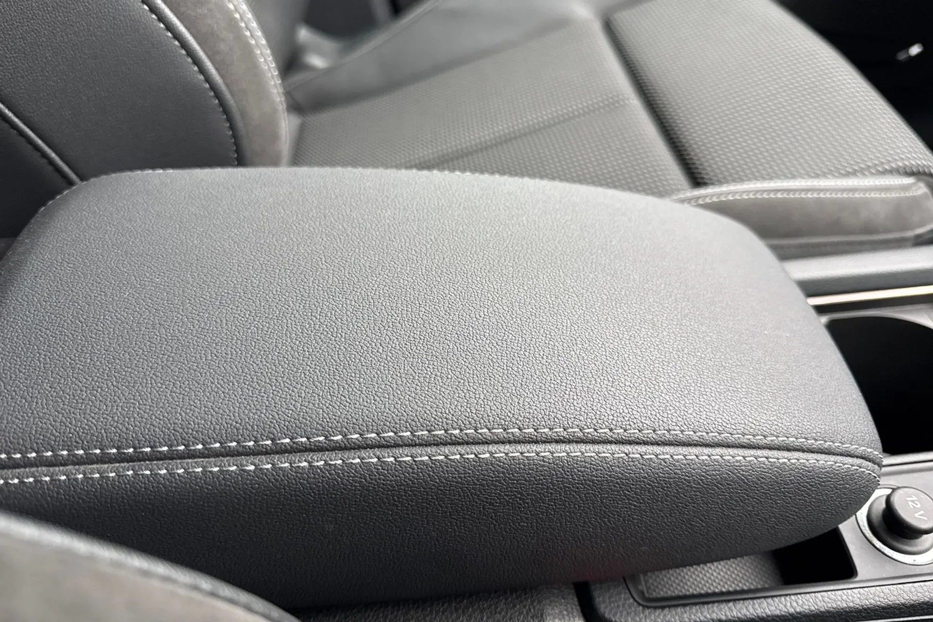 Audi Q3 thumbnail image number 47