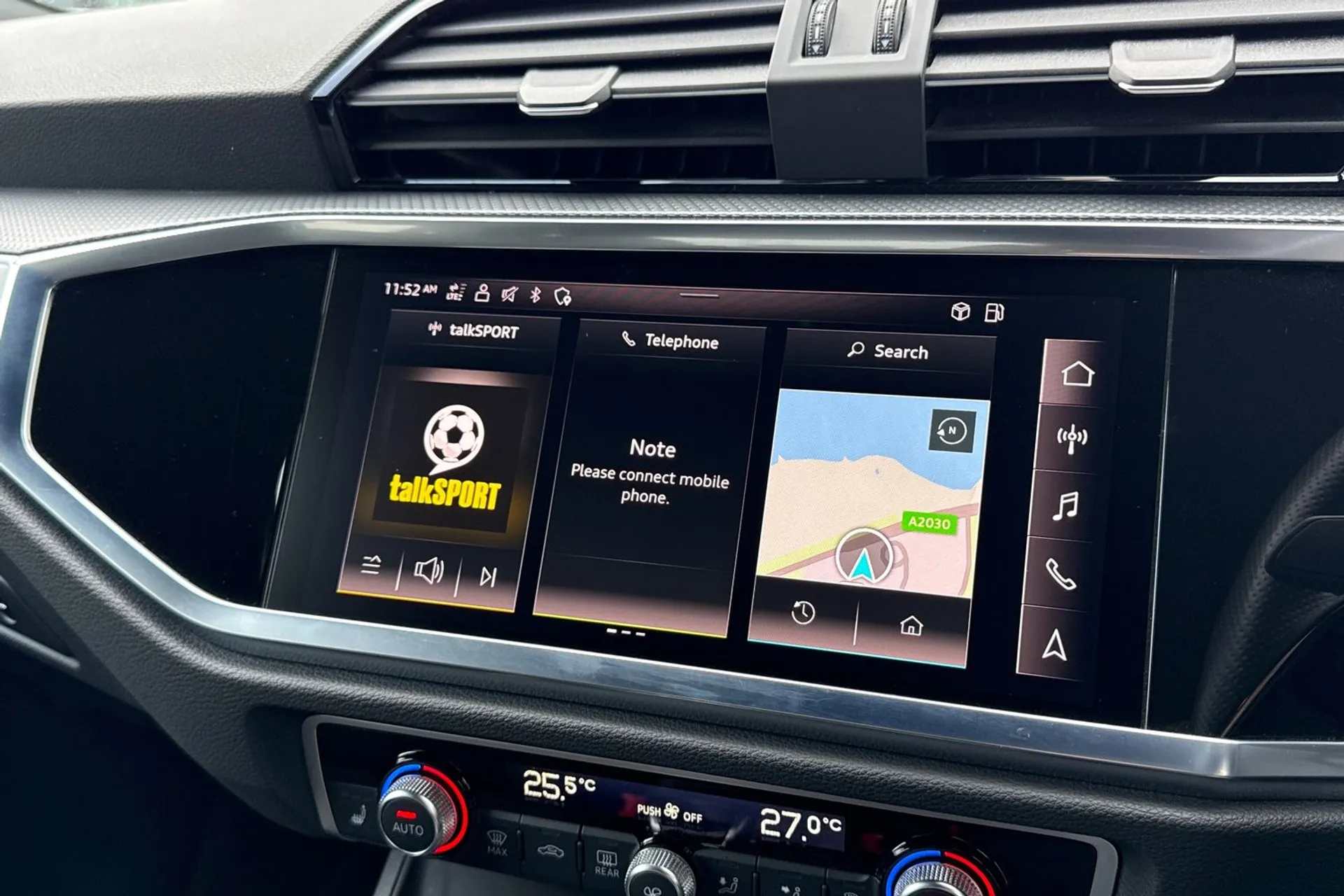 Audi Q3 thumbnail image number 32