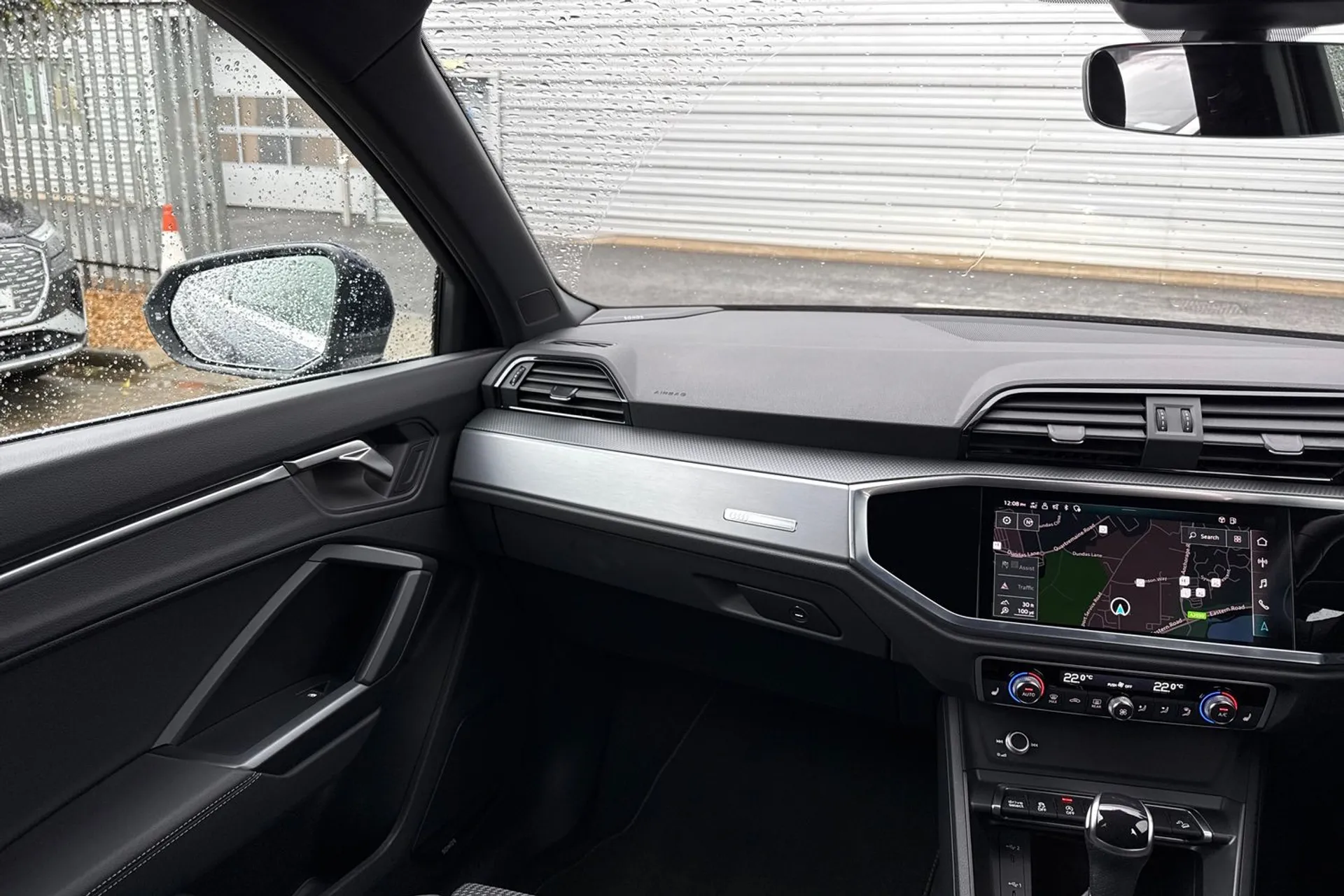 Audi Q3 thumbnail image number 37