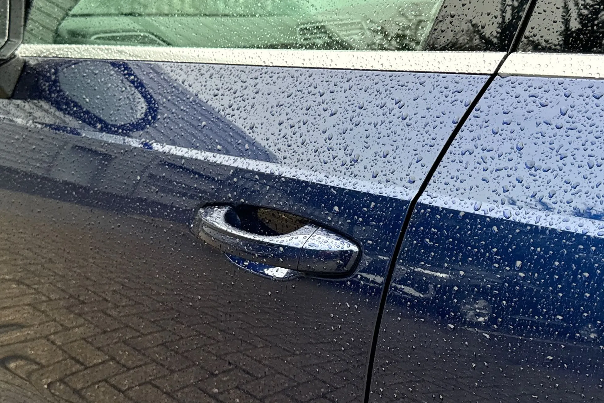 Audi Q3 thumbnail image number 16