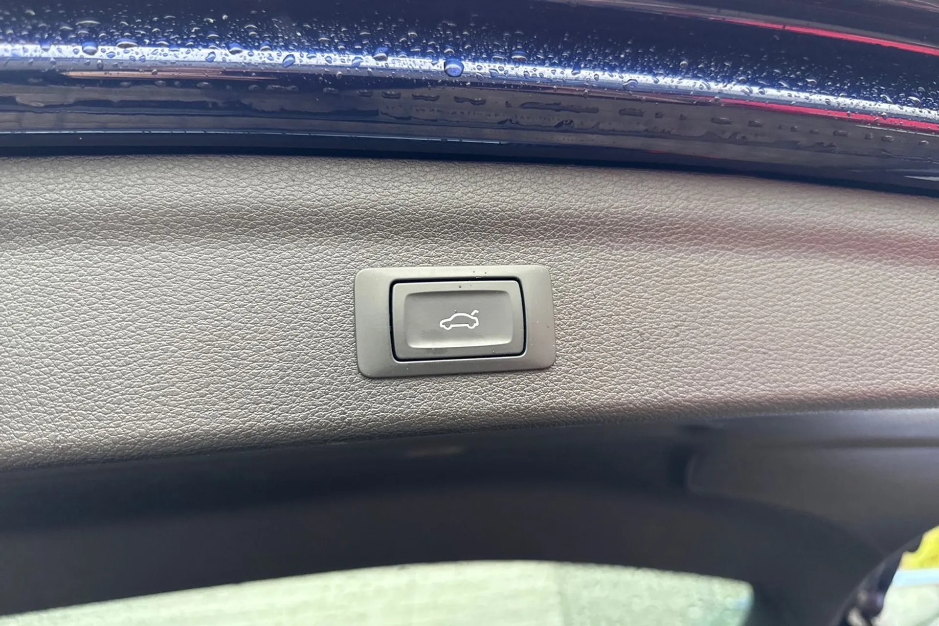 Audi Q3 thumbnail image number 20