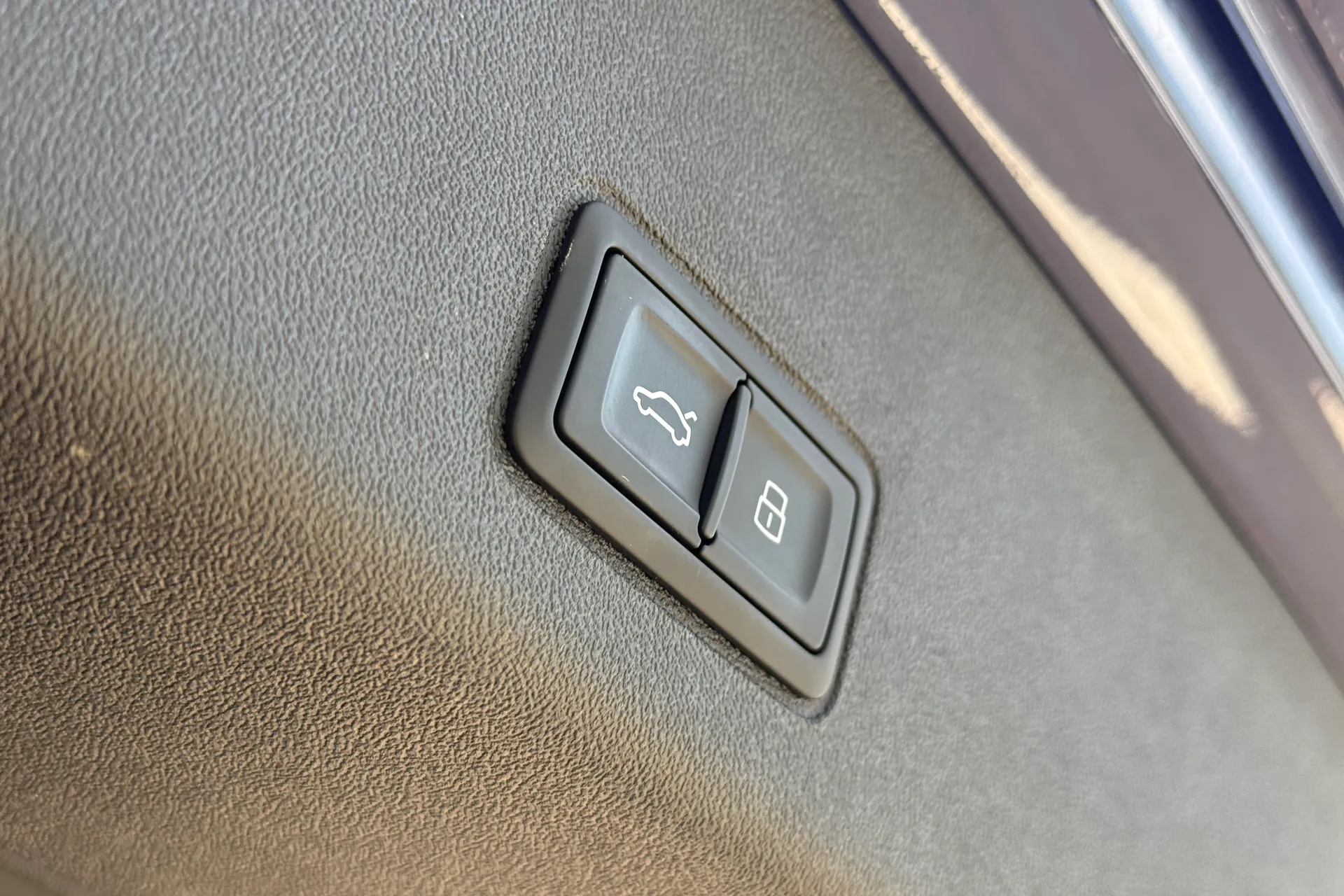 Audi Q3 thumbnail image number 41