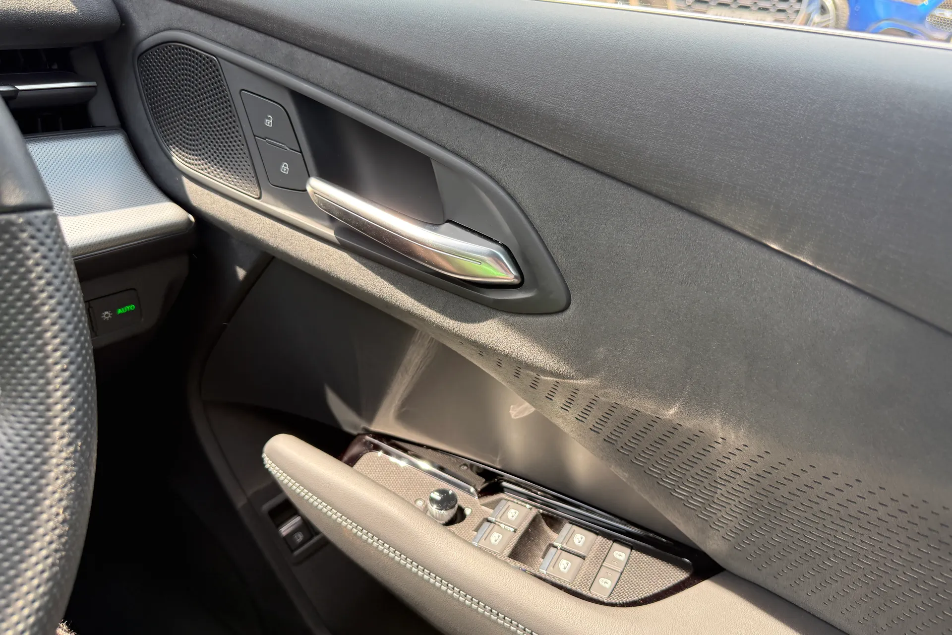 Audi Q3 thumbnail image number 19