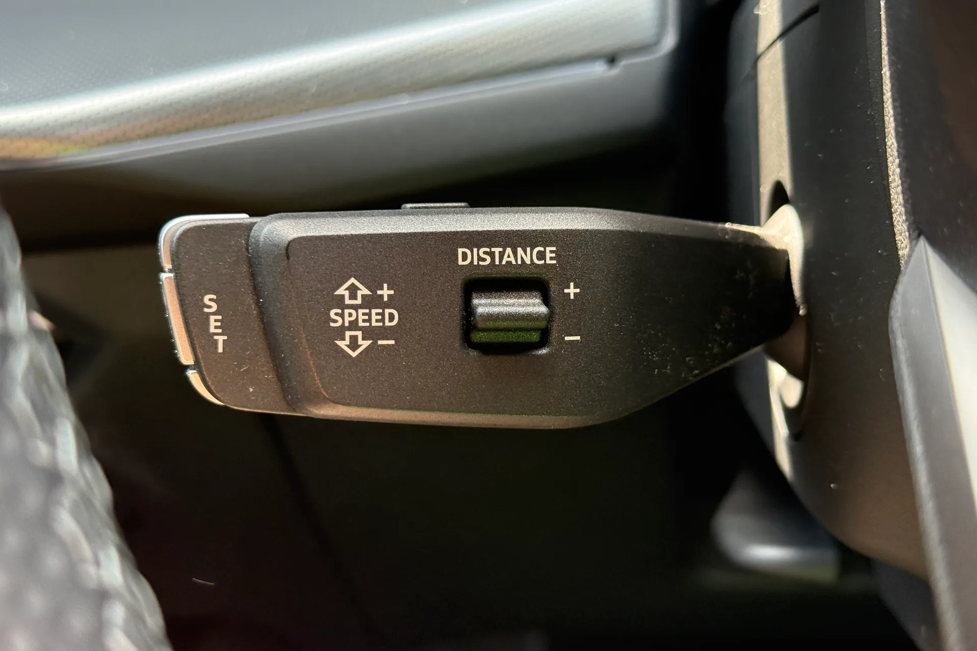 Audi Q3 thumbnail image number 16
